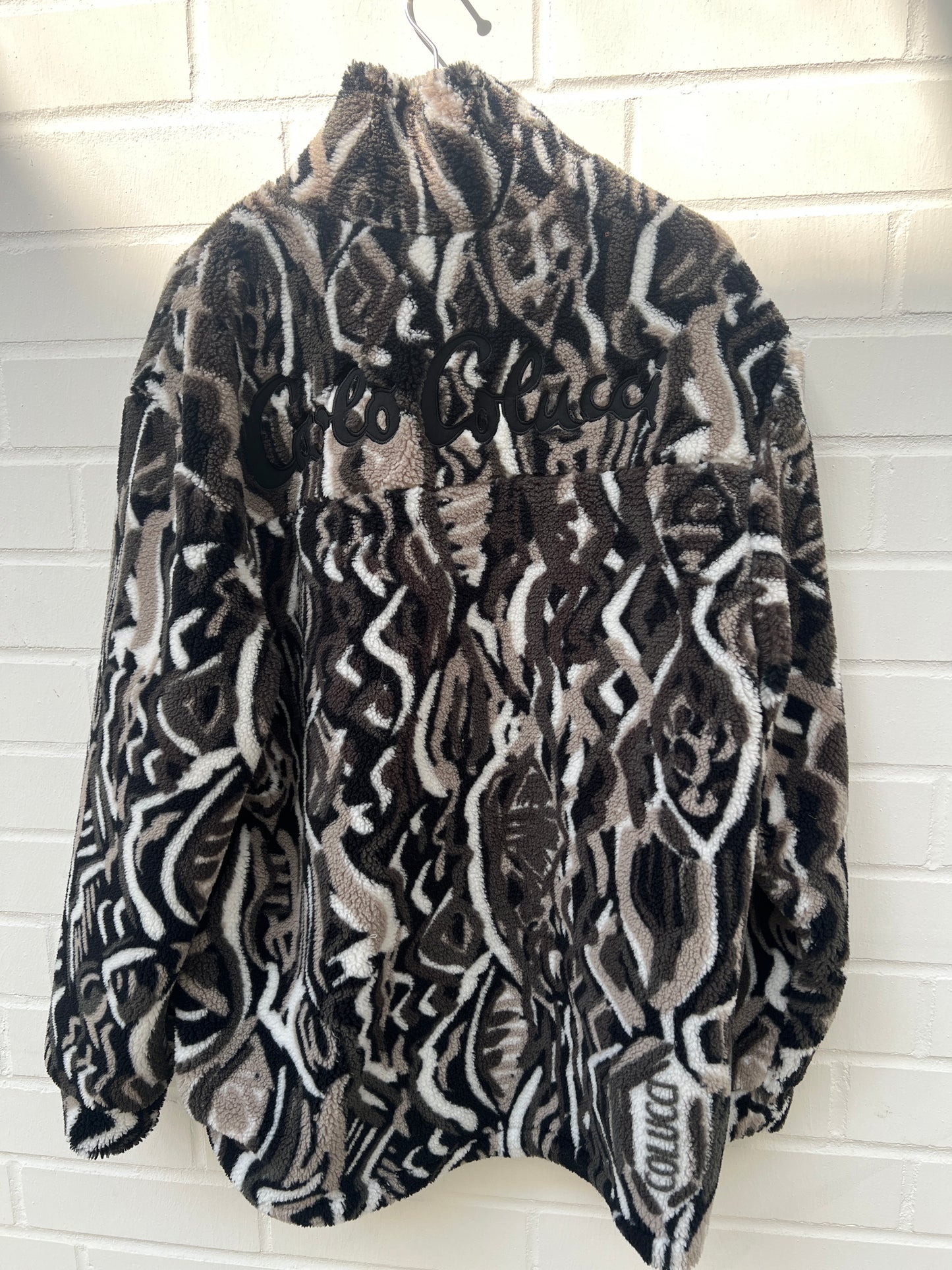CC Teddyjacke Knöpfe schwarzbraun muster