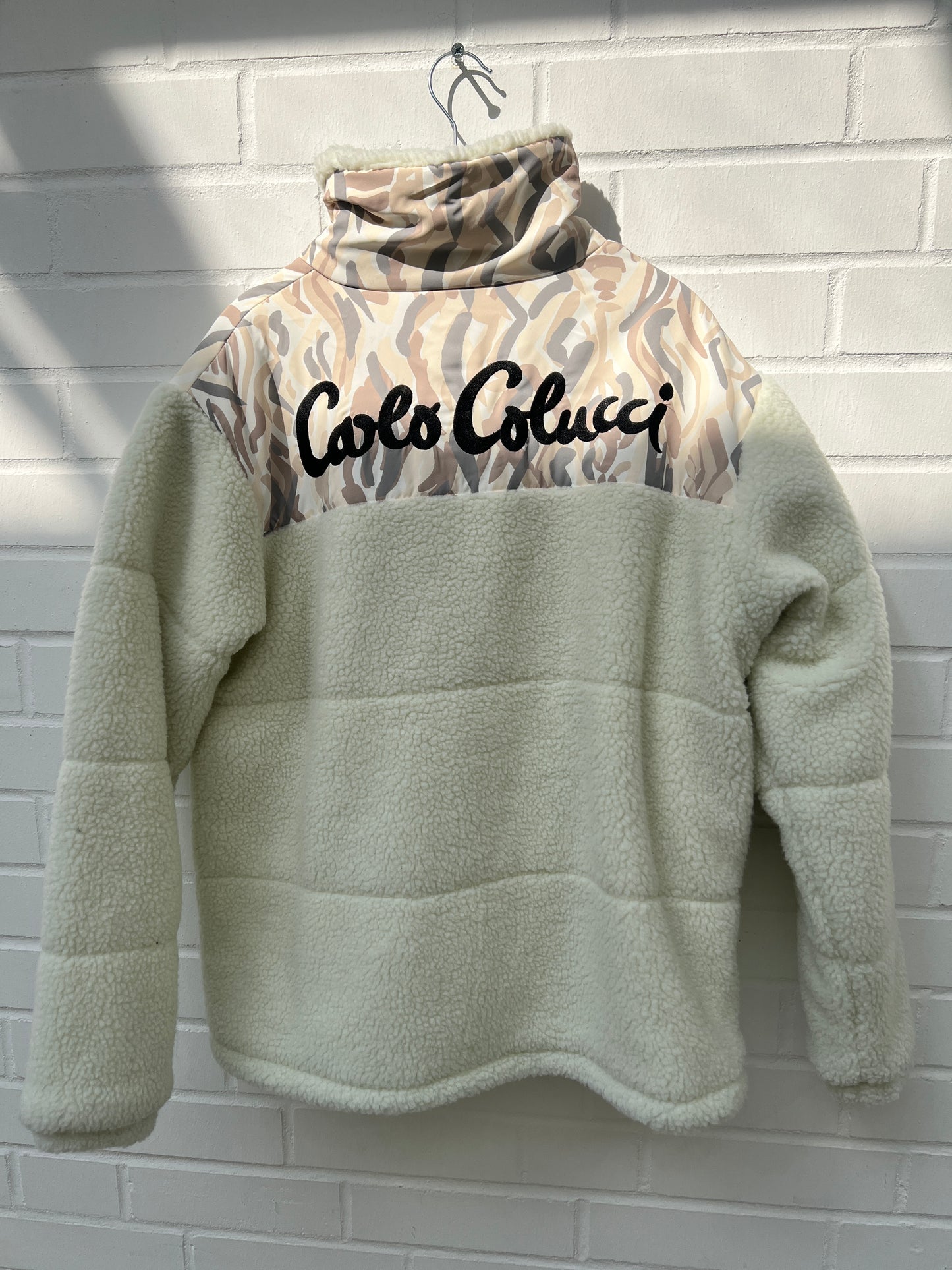 (217) CC Teddyjacke creme logo