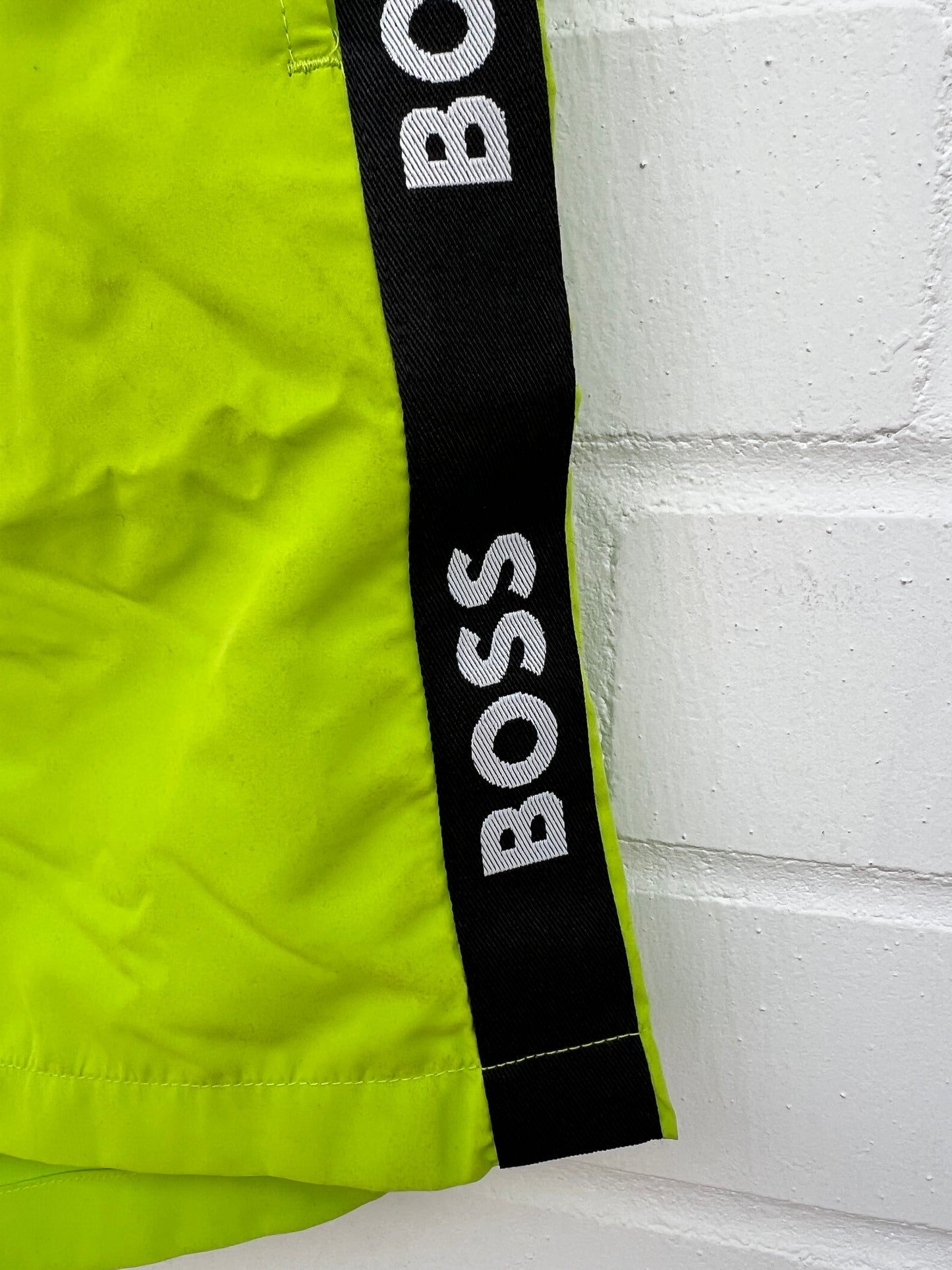 Badehose neongrün schwarz logo Gr.L
