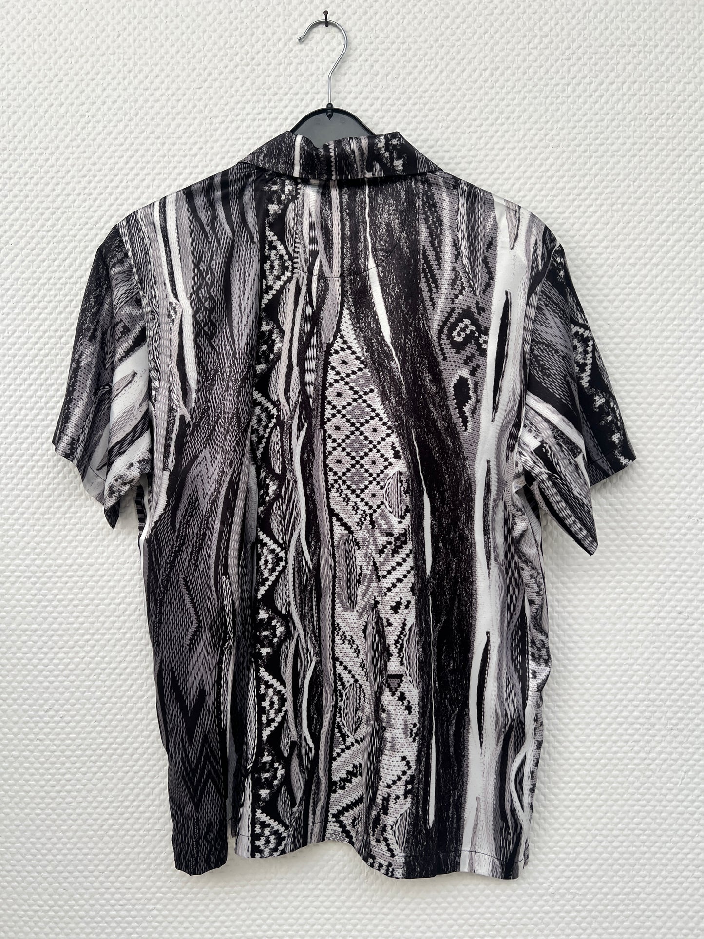 (Stange2) Carlo Colucci Herren Satin Hemd schwarz-weiß Gr. XS