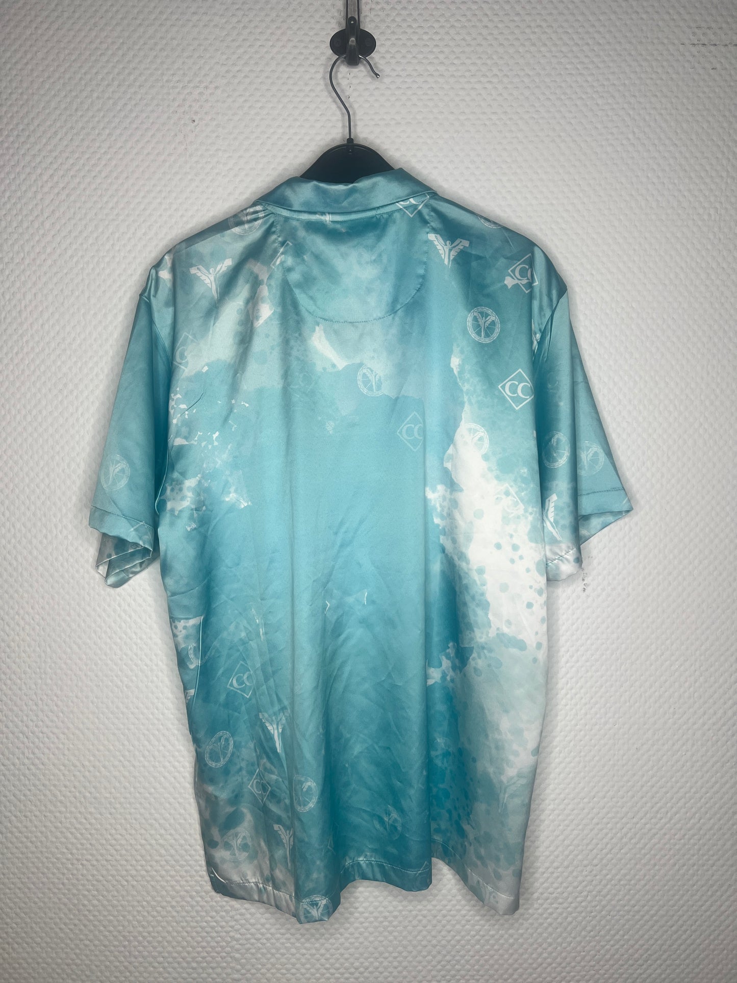 (38) Carlo Colucci Herren Satin Hemd Gr.S/L