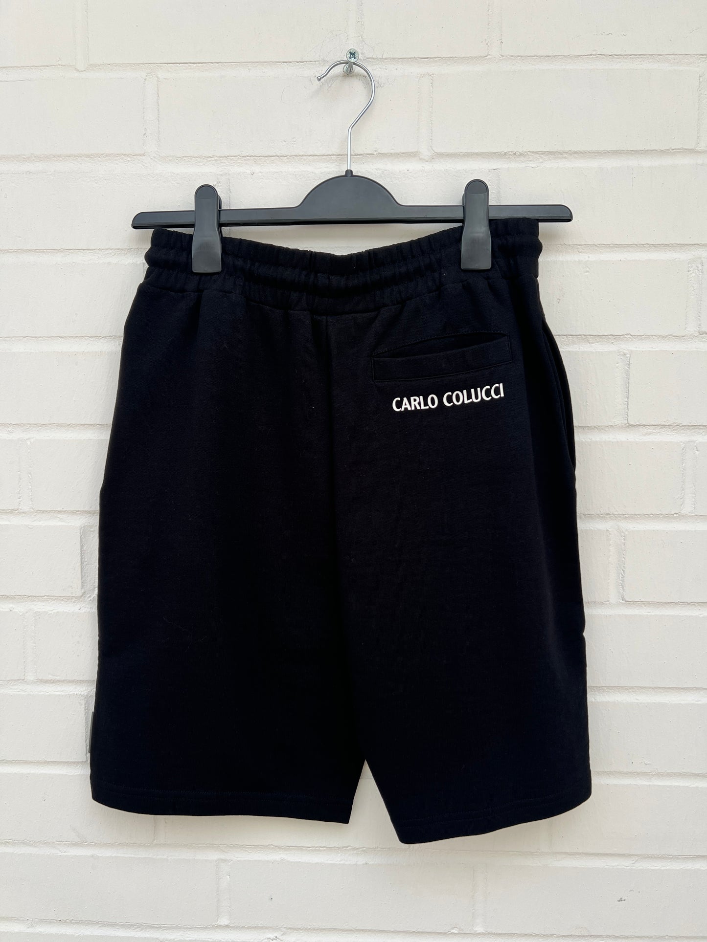 (171) CC Short schwarz