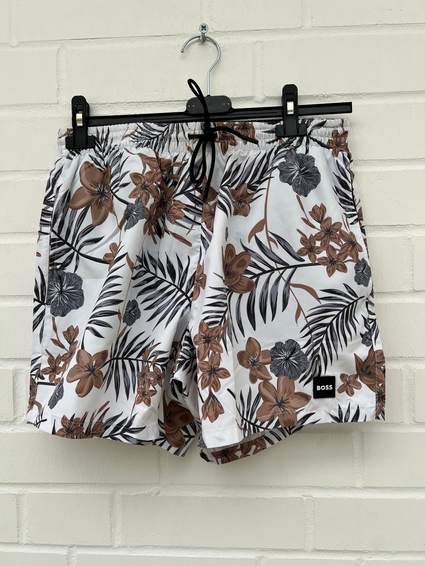 (113) Badehose weiß-braun muster