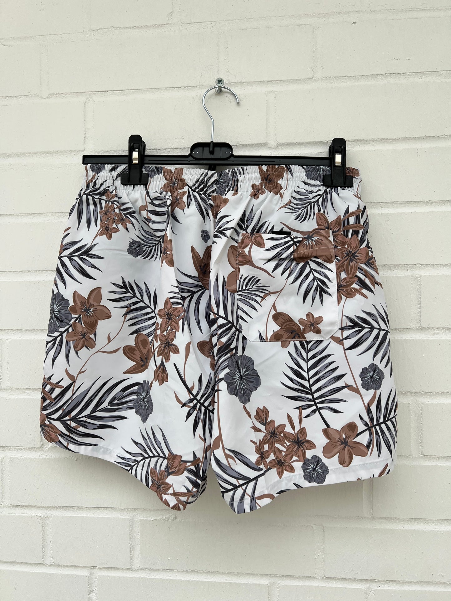 (113) Badehose weiß-braun muster