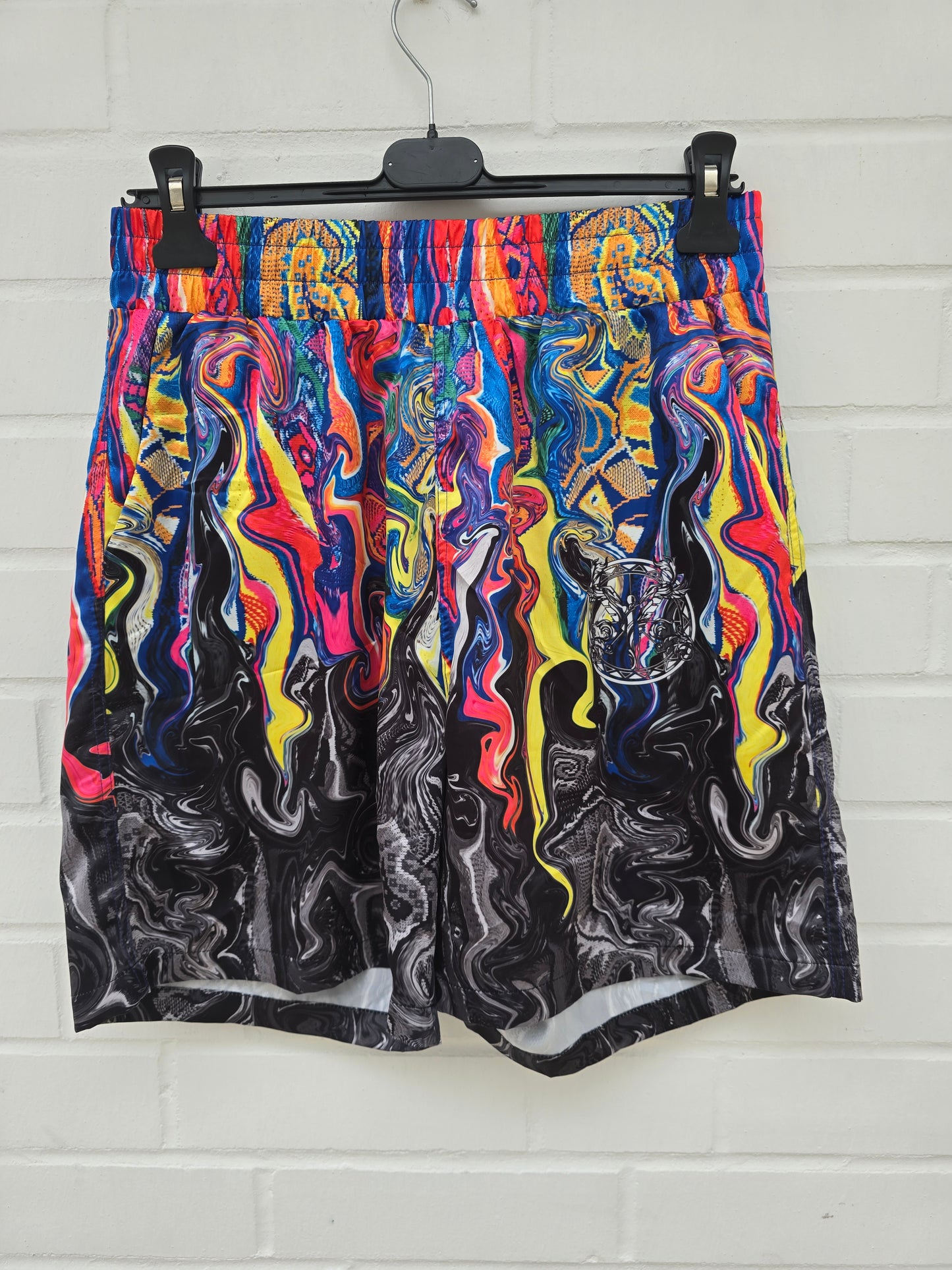 (124) Carlo Colucci Satin Short bunt