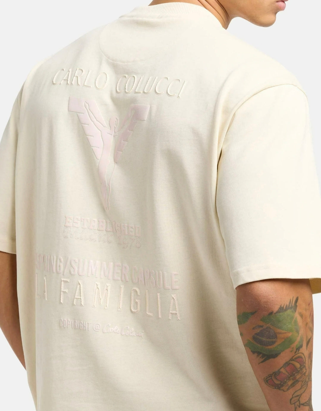 (40) Carlo Colucci T Shirt unisex oversize creme weiß Gummidruck