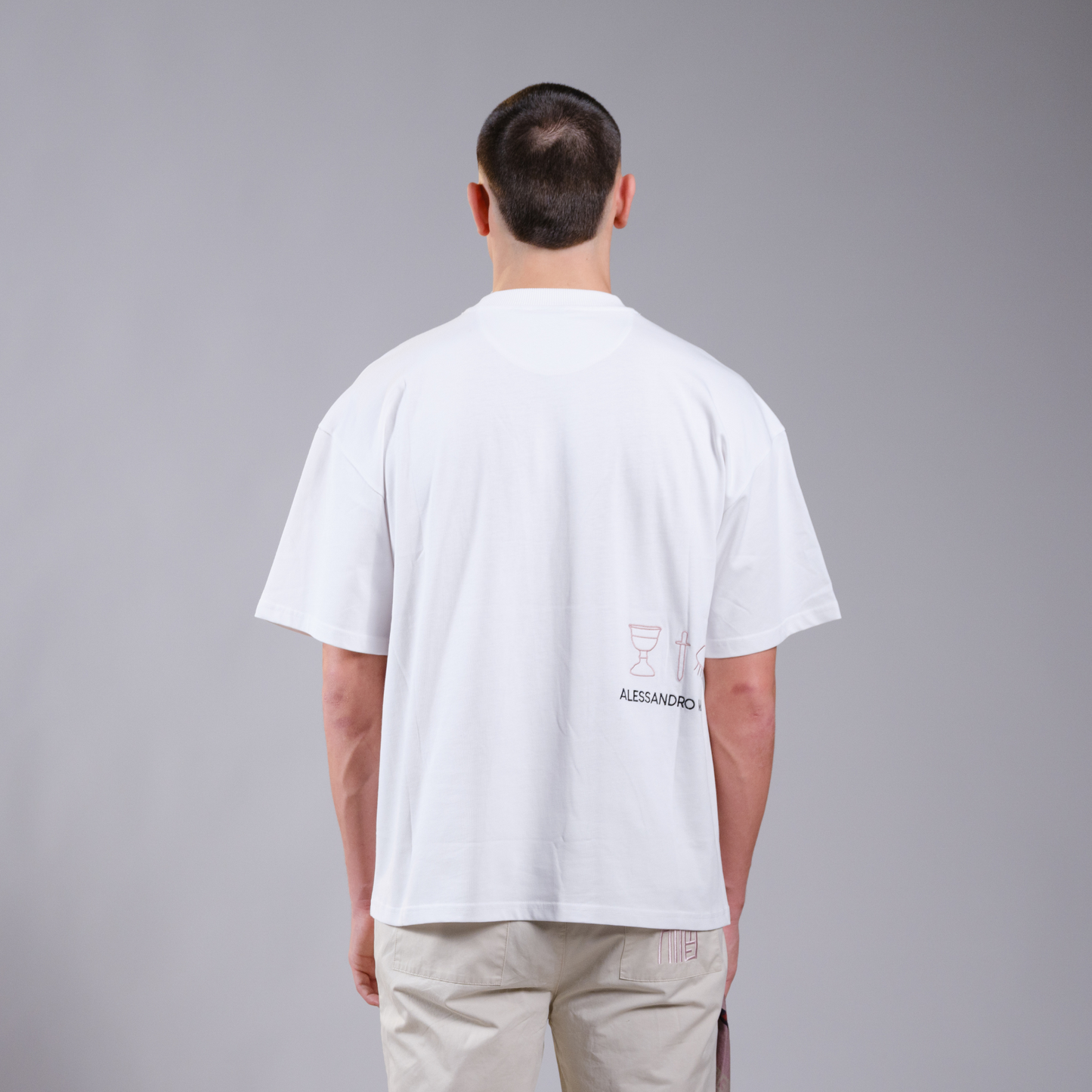 (131) Alessandro Magno Tshirt Chapter 4 unisex oversize weiß