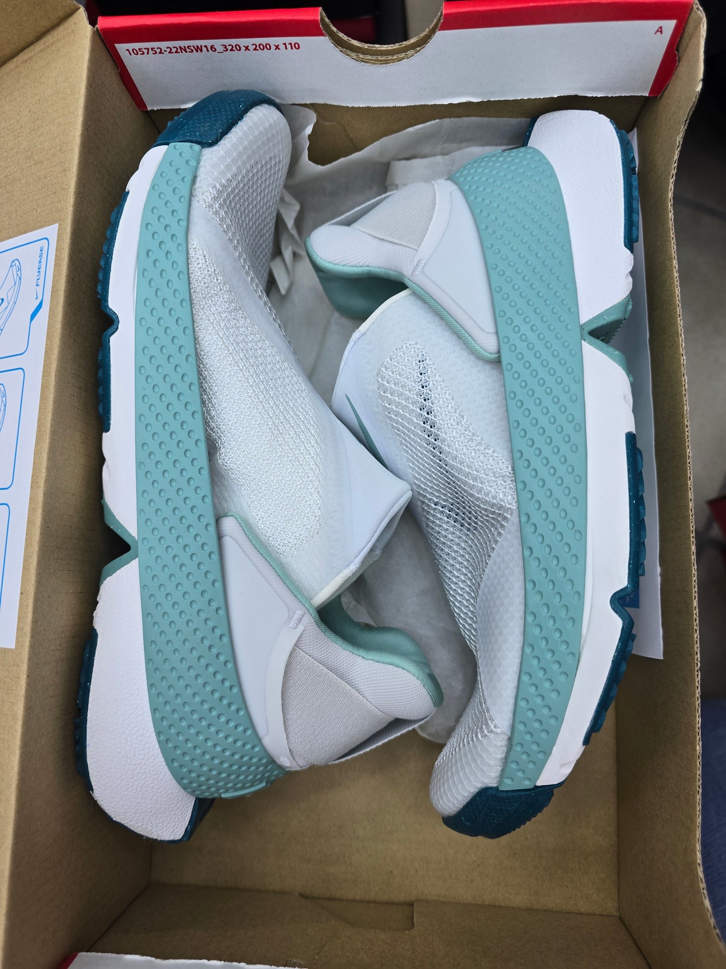 Nike Go Flyase Photon Dust/Geode Teal