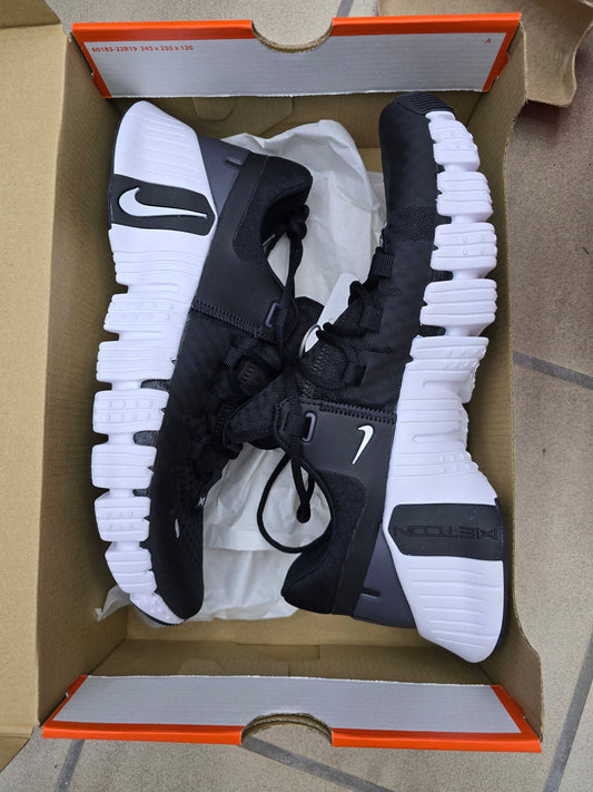 Nike  Free Metcon 5 DV3949 001 schwarz