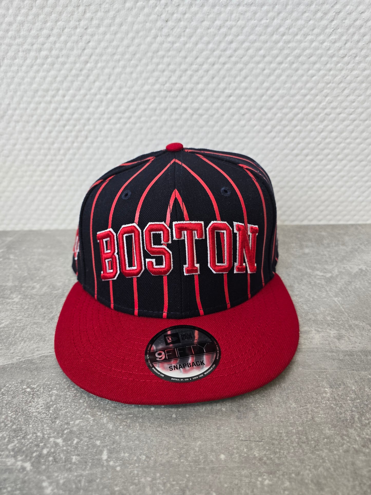 Boston Cap navyblau rot