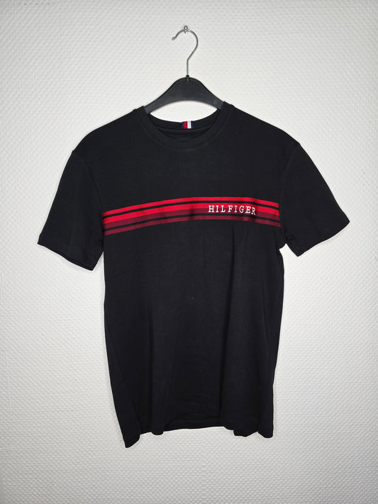 (3) Tommy Hilfiger T Shirt schwarz rot