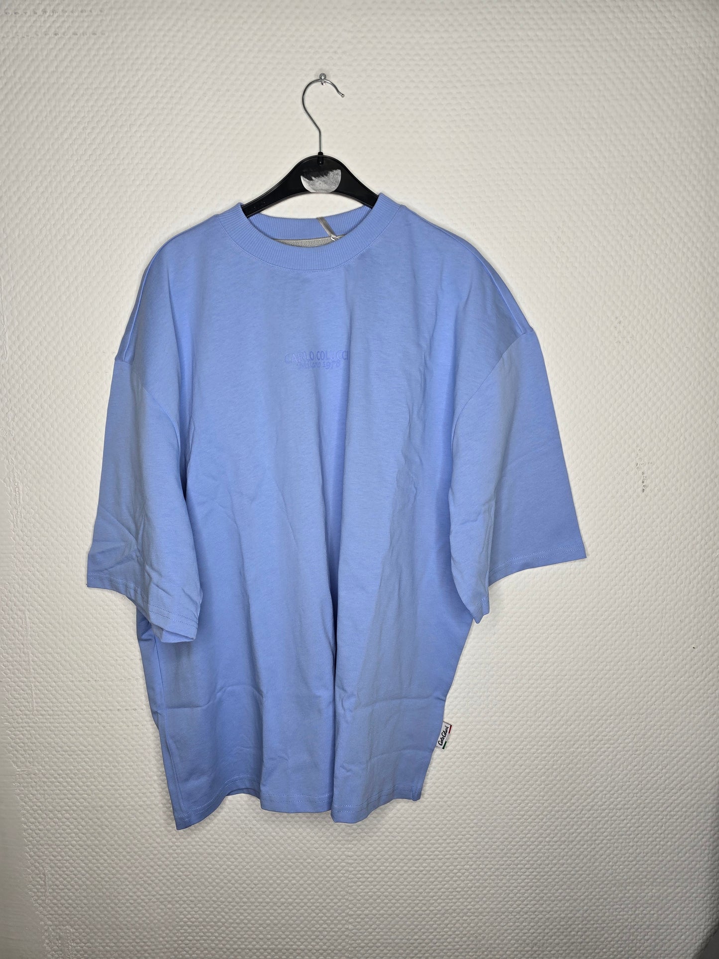 (7) Carlo Colucci T Shirt oversize hellblau