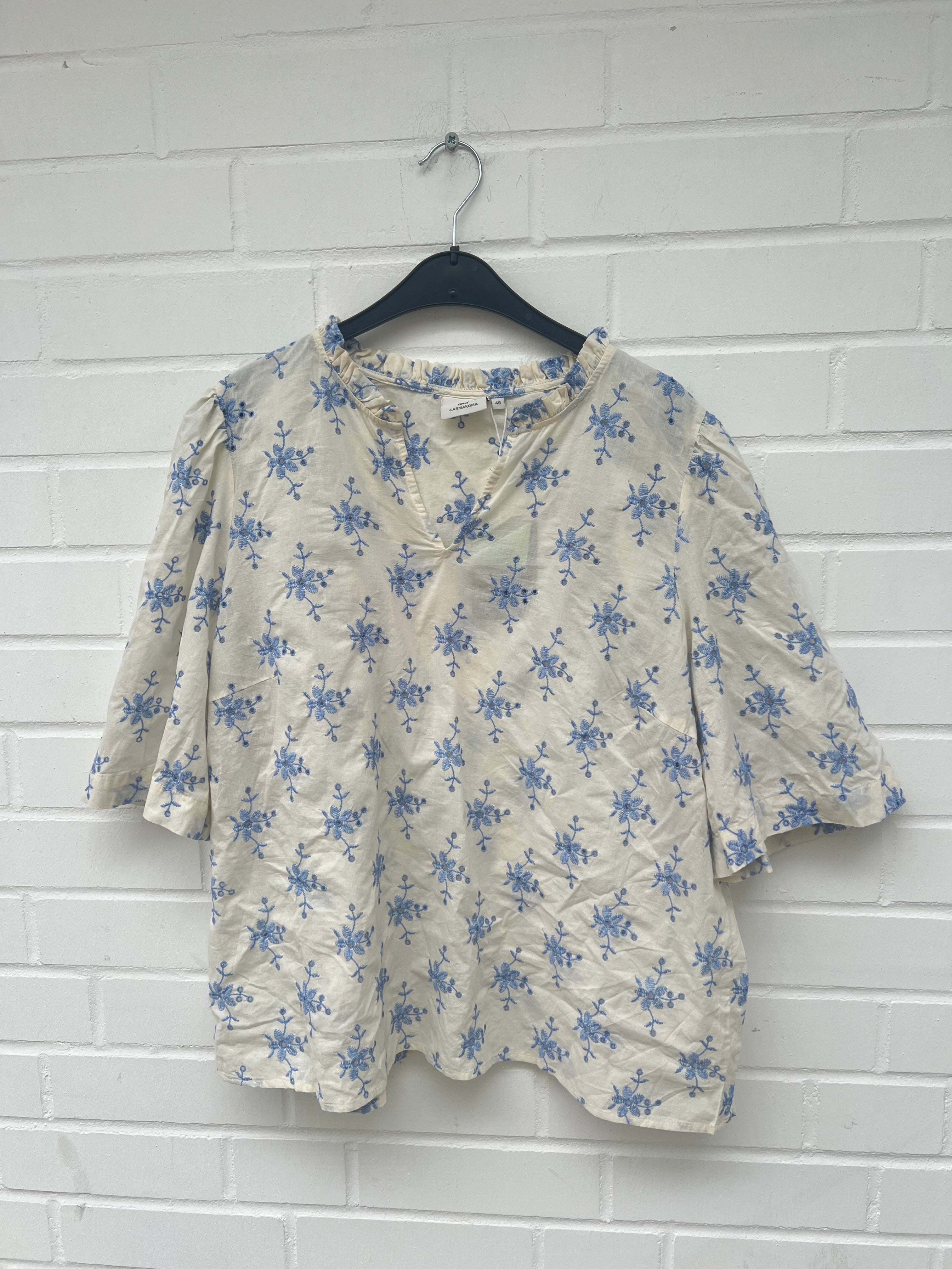 Only Bluse Weiß Blau Blumen Muster Gr46