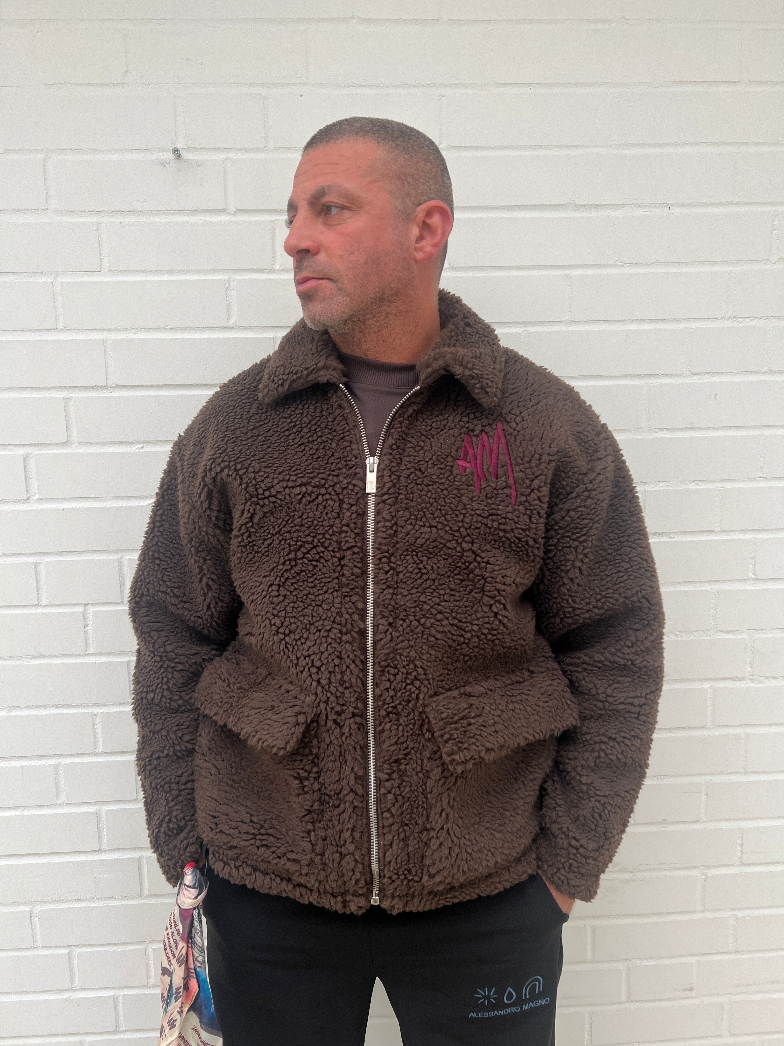 Alessandro Magno Chapter 6 Teddyjacke braun