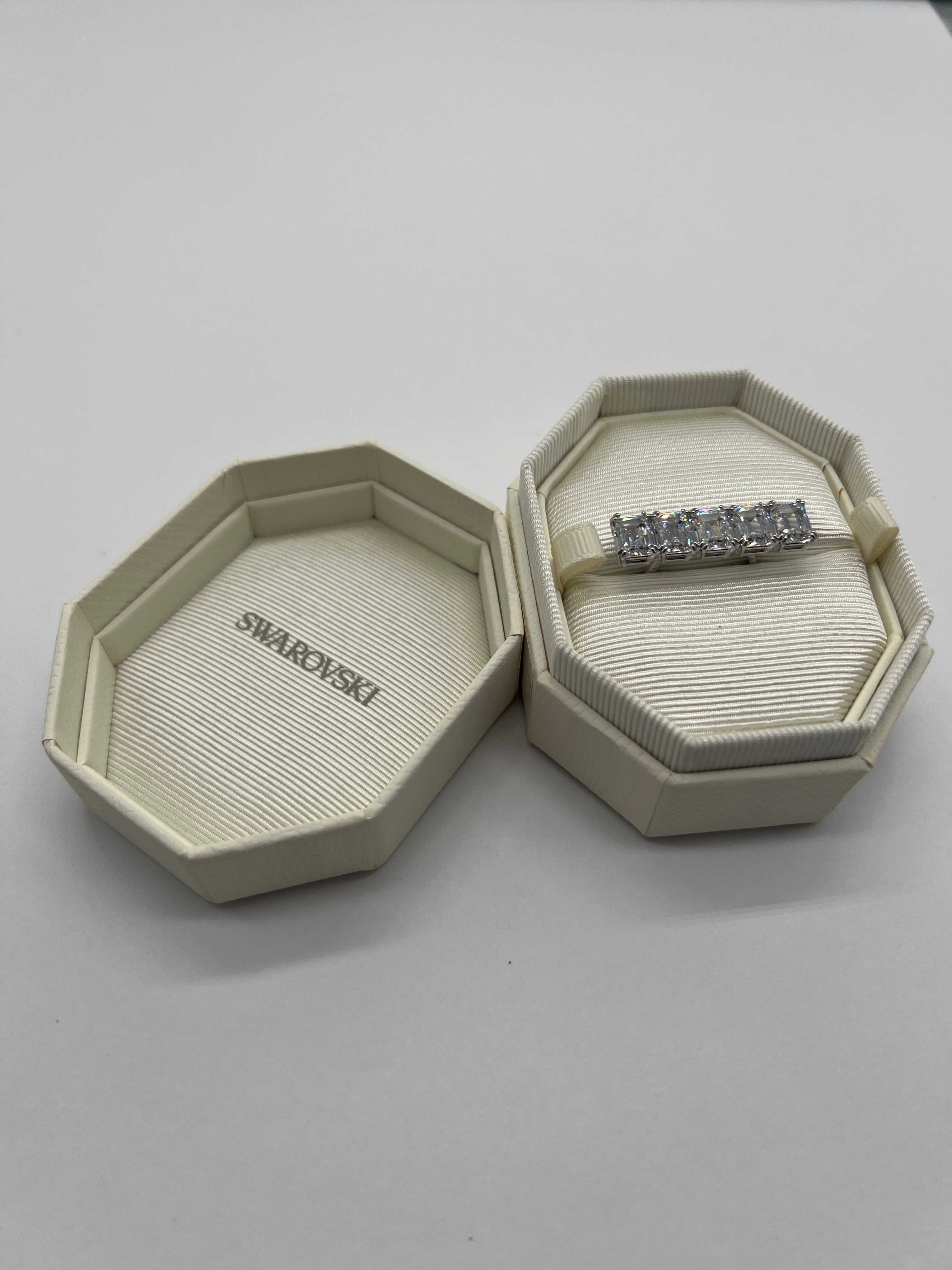 Swarvoski Ring White Silver