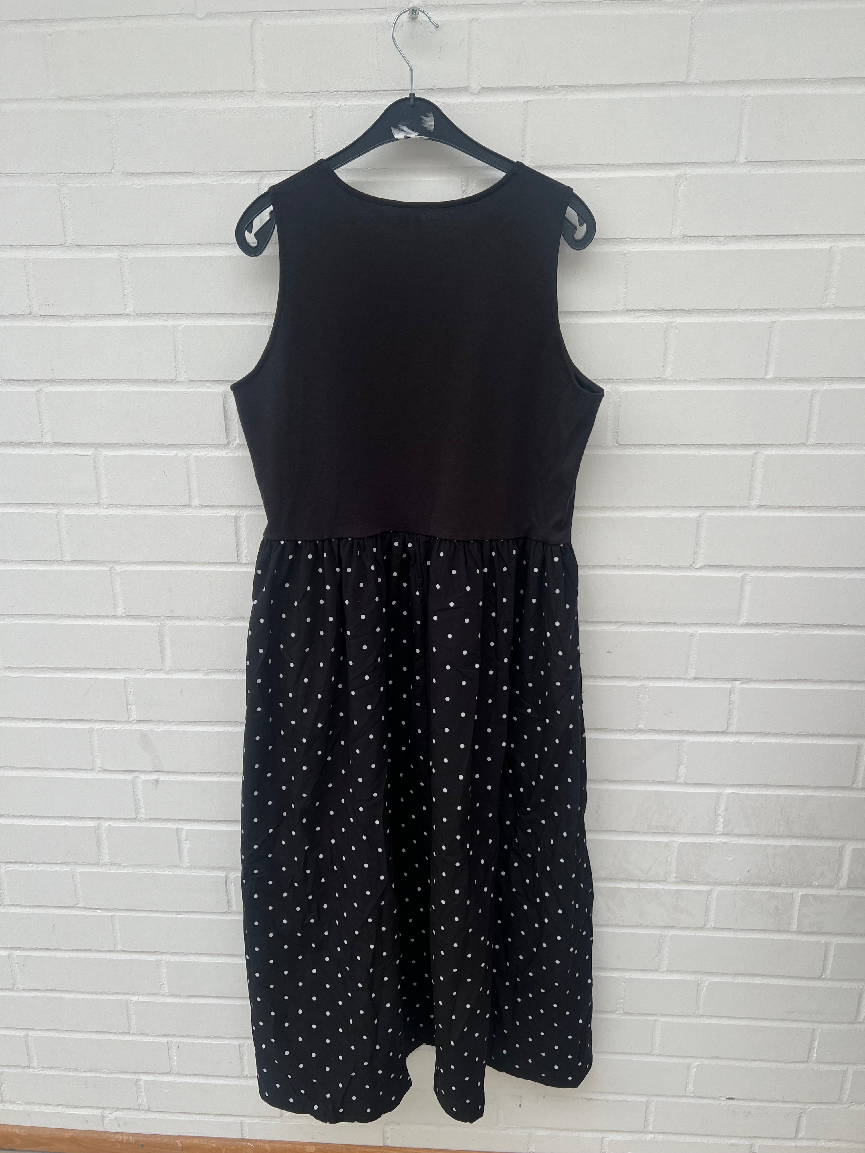 Vero Moda Curve Kleid schwarz Gr46/48
