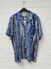 (81) CC Satin Hemd blau muster