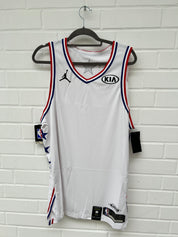 (59) NBA Trikot weiß