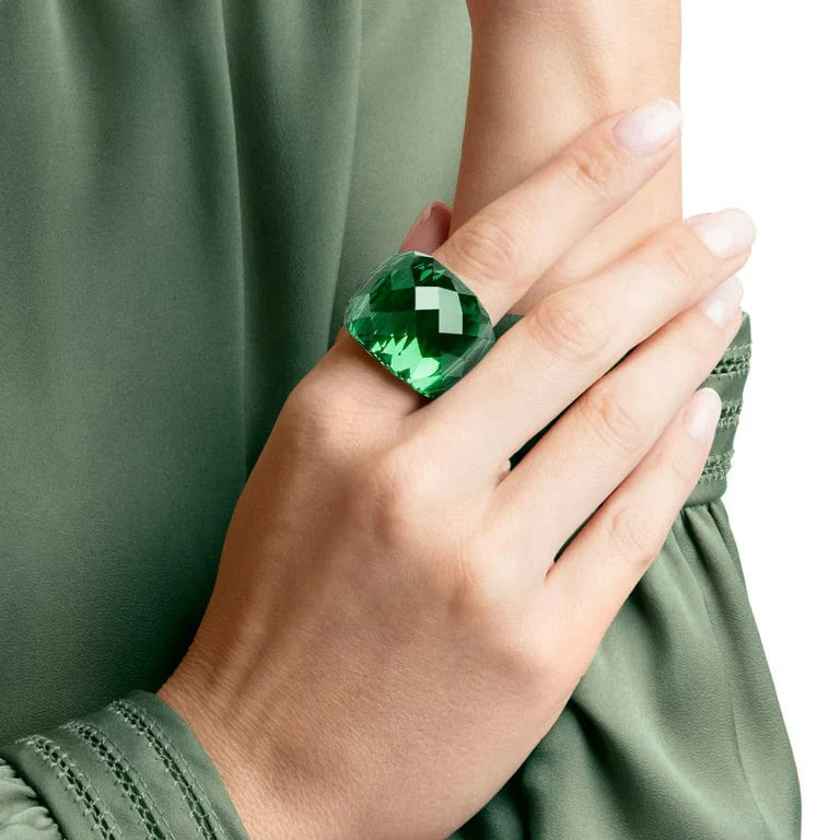 SWAROVSKI NIRVANA Ring verschiedene Farben Original Verpackung