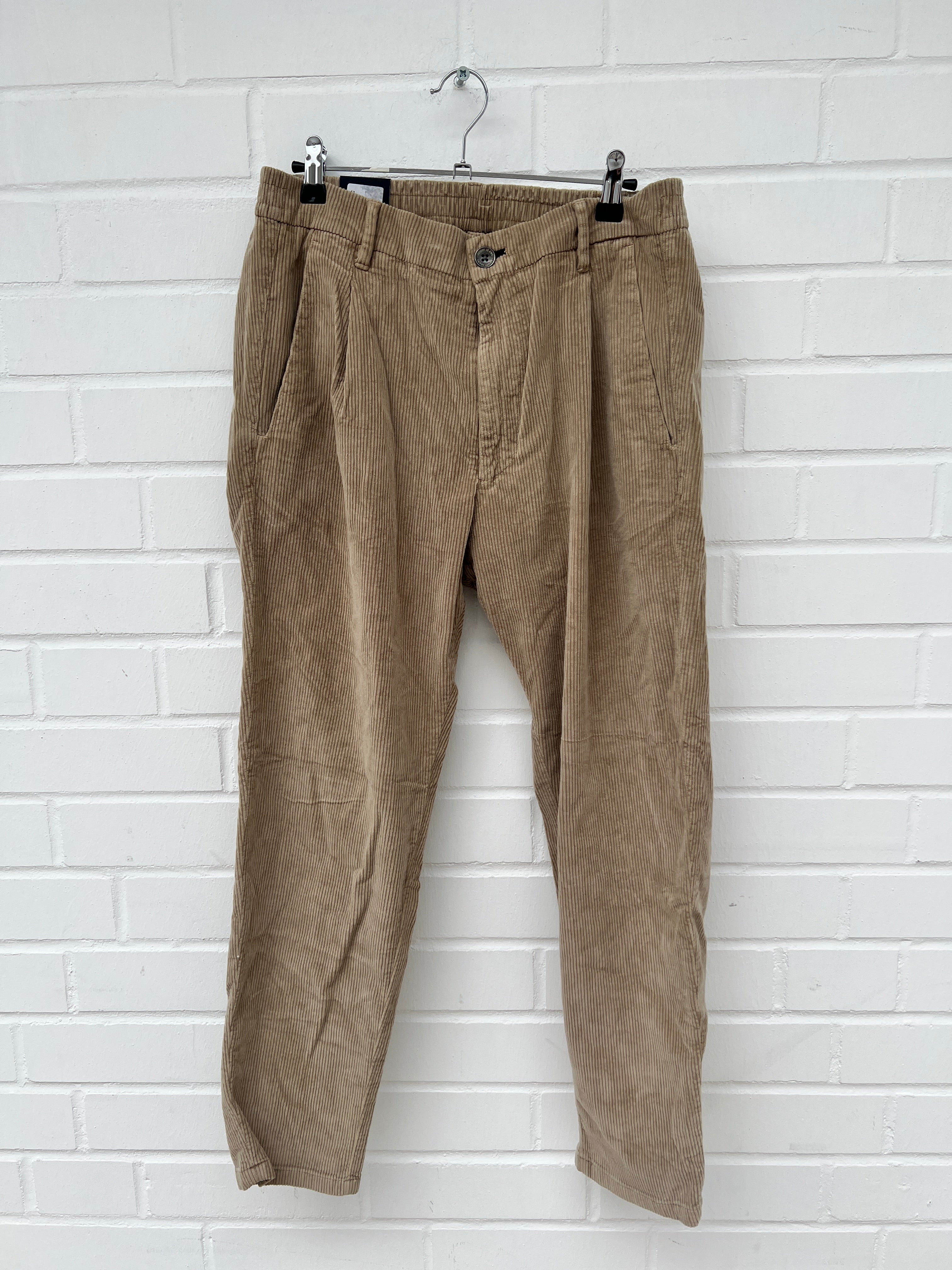 (32) JOOP! Cord Hose braun