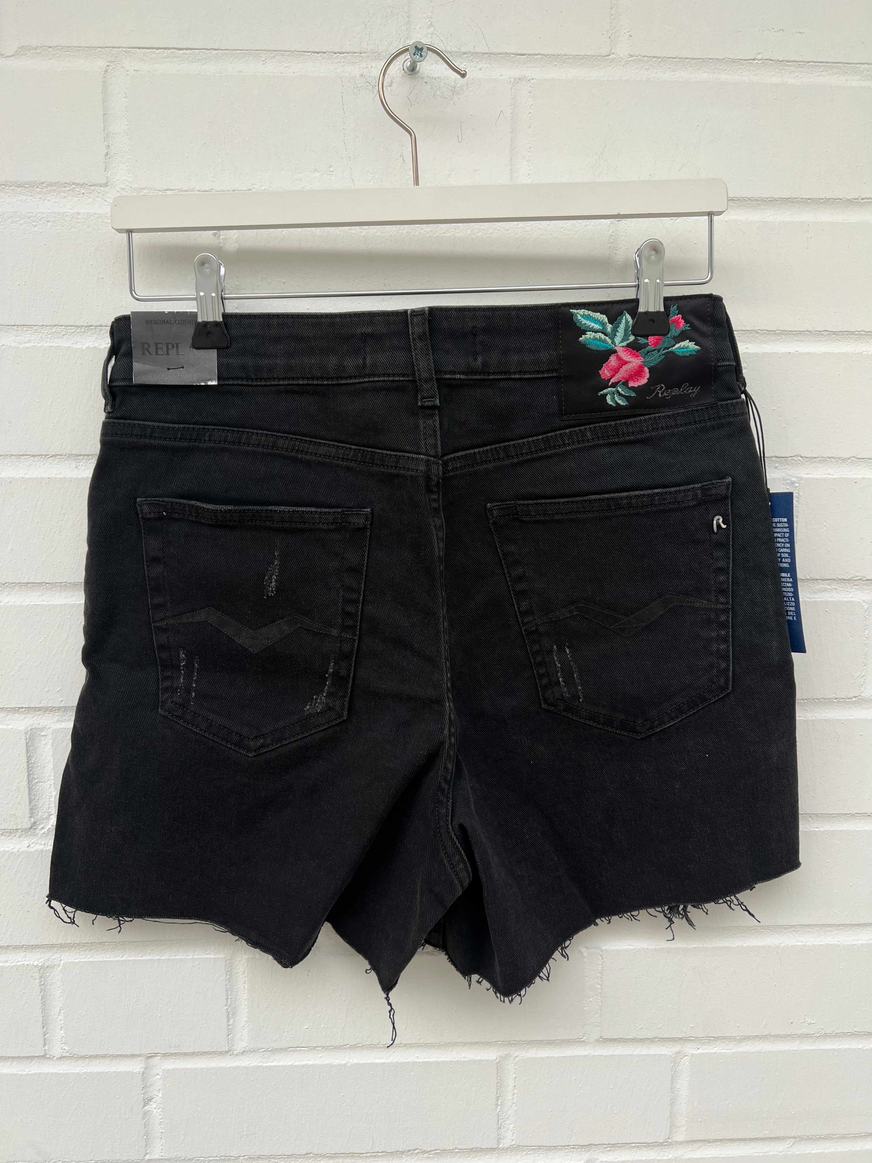 REPLAY Ripped Jeans Short Schwarz Gr26