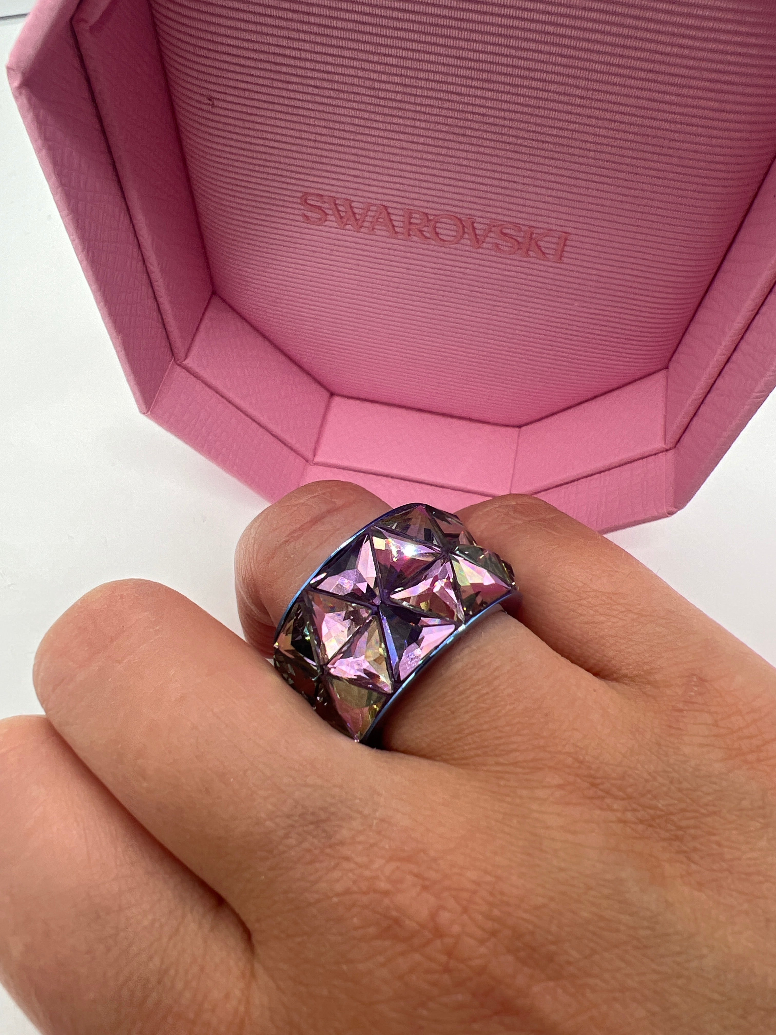 SWAROVSKI Curiosa Ring Cocktail Violet Crystal (5599928)