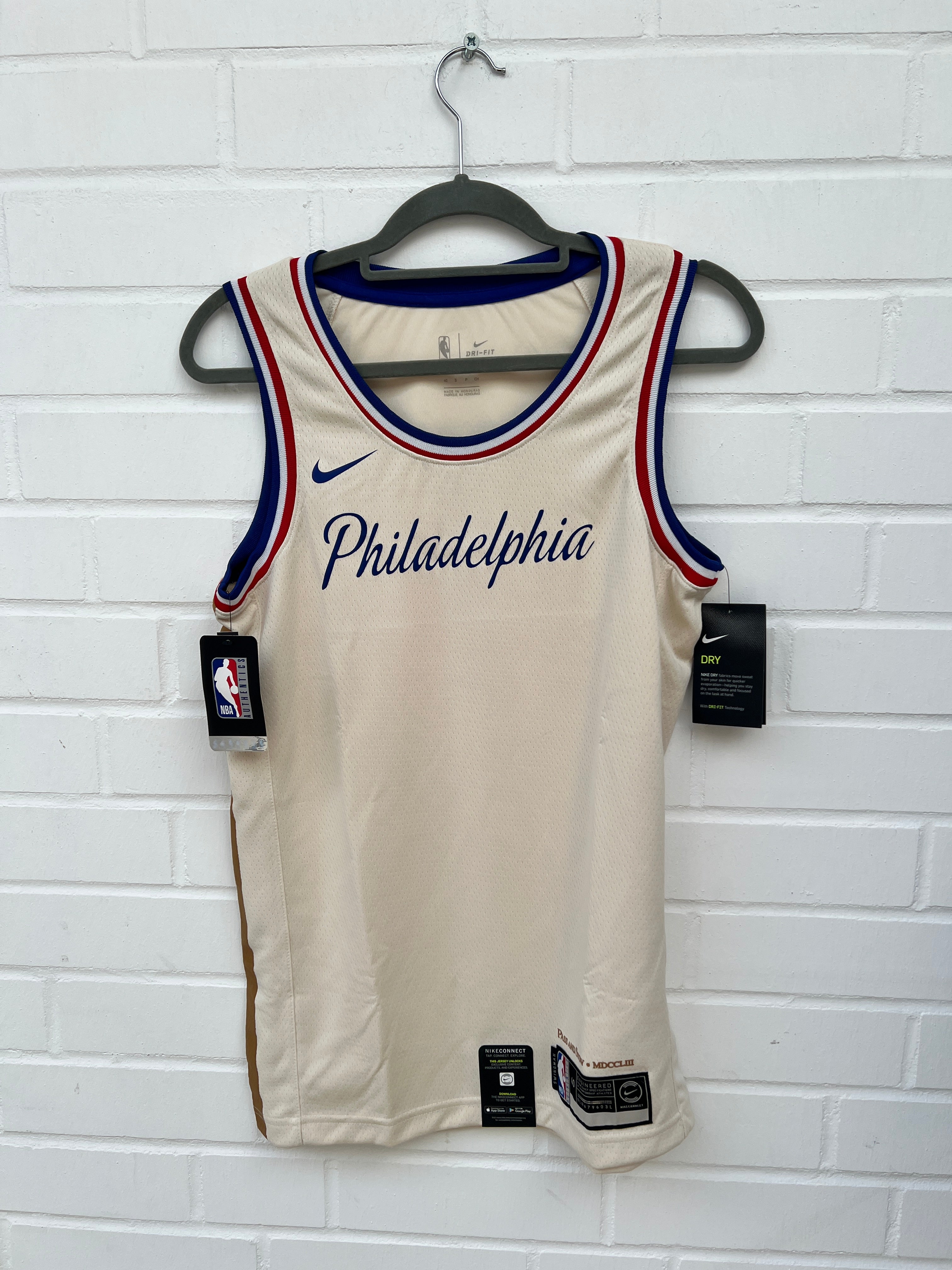 (89) NBA Philadelphia Trikot creme