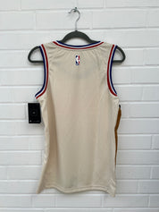 (89) NBA Philadelphia Trikot creme