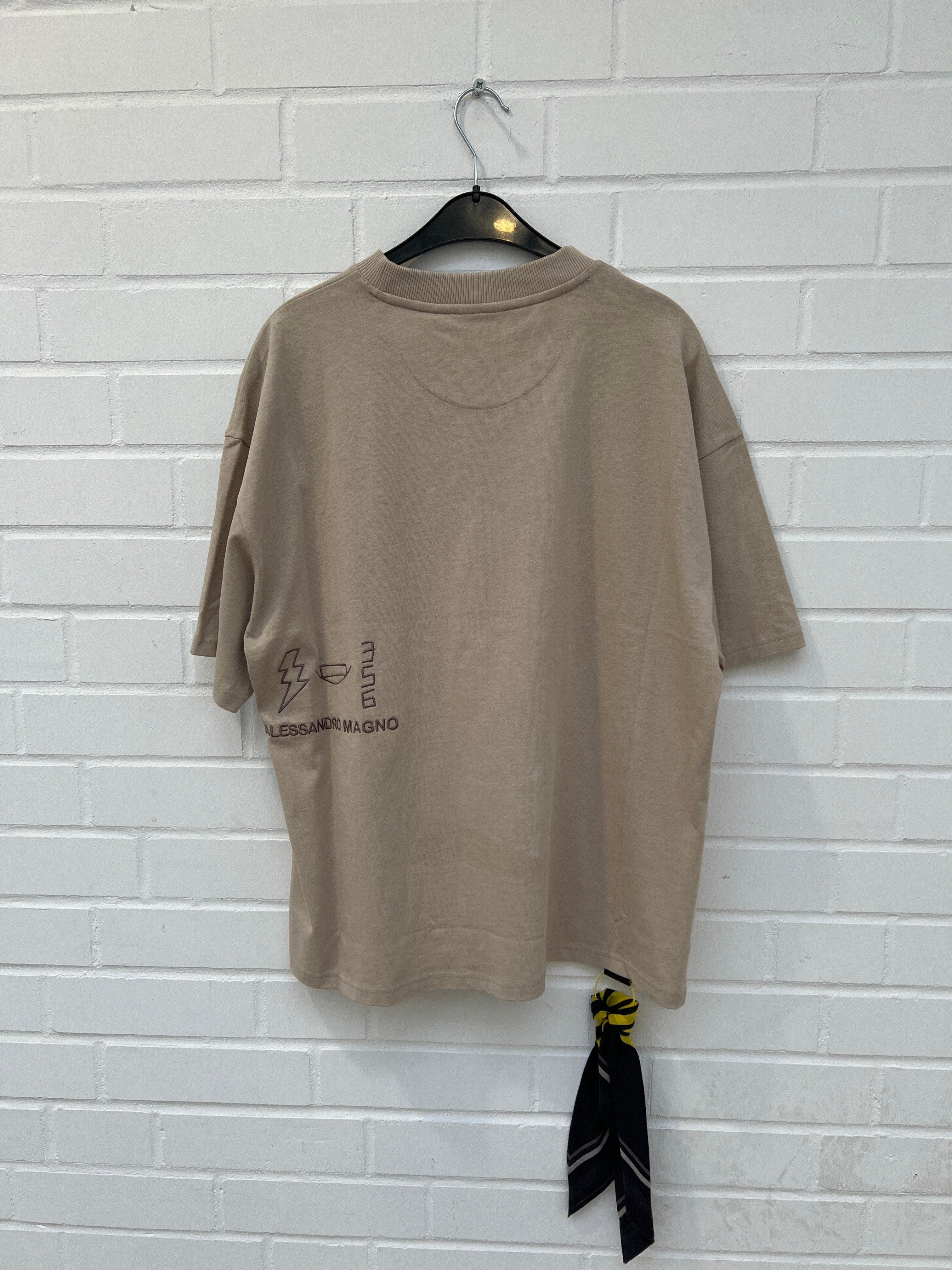 Alessandro Mango Tshirt Chapter 1 beige