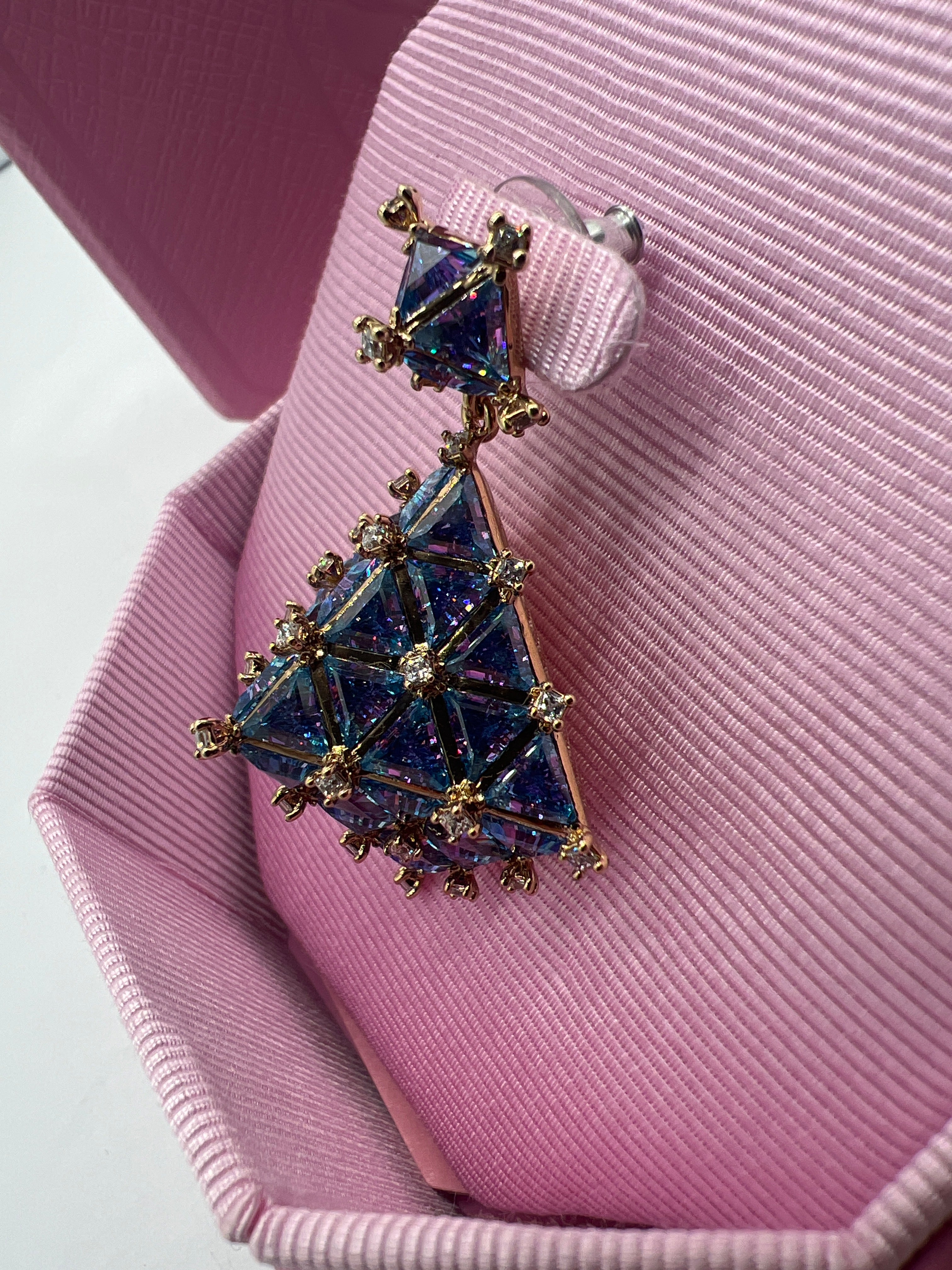 SWAROVSKI Curiosa Asymmetric Ohrring Aquablue Purple Gold (5607211)