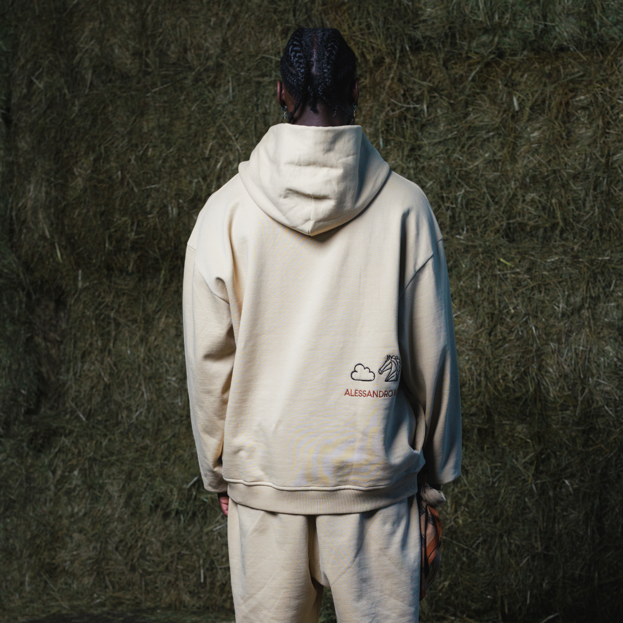 Alessandro Magno Chapter 3 Anzug Jogger Hoodie + Hose oversize beige