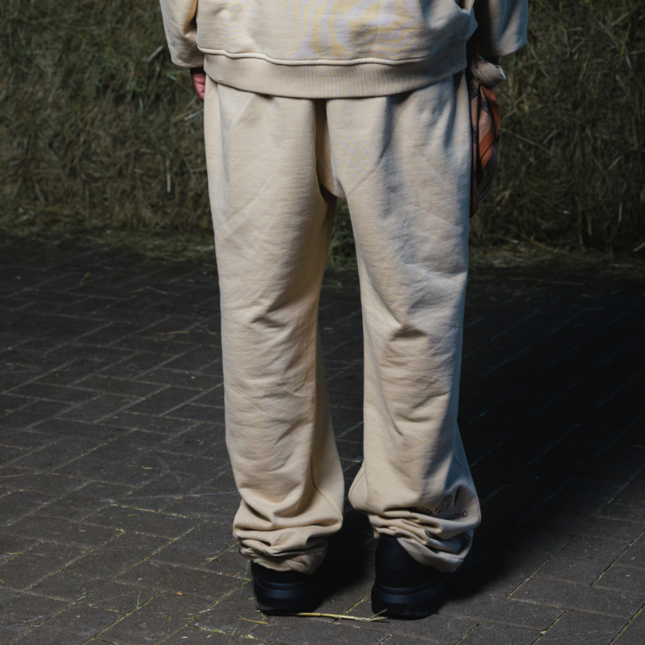 Alessandro Magno Chapter 3 Anzug Jogger Hoodie + Hose oversize beige