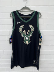(172) NBA Elch Trikot schwarzgrün