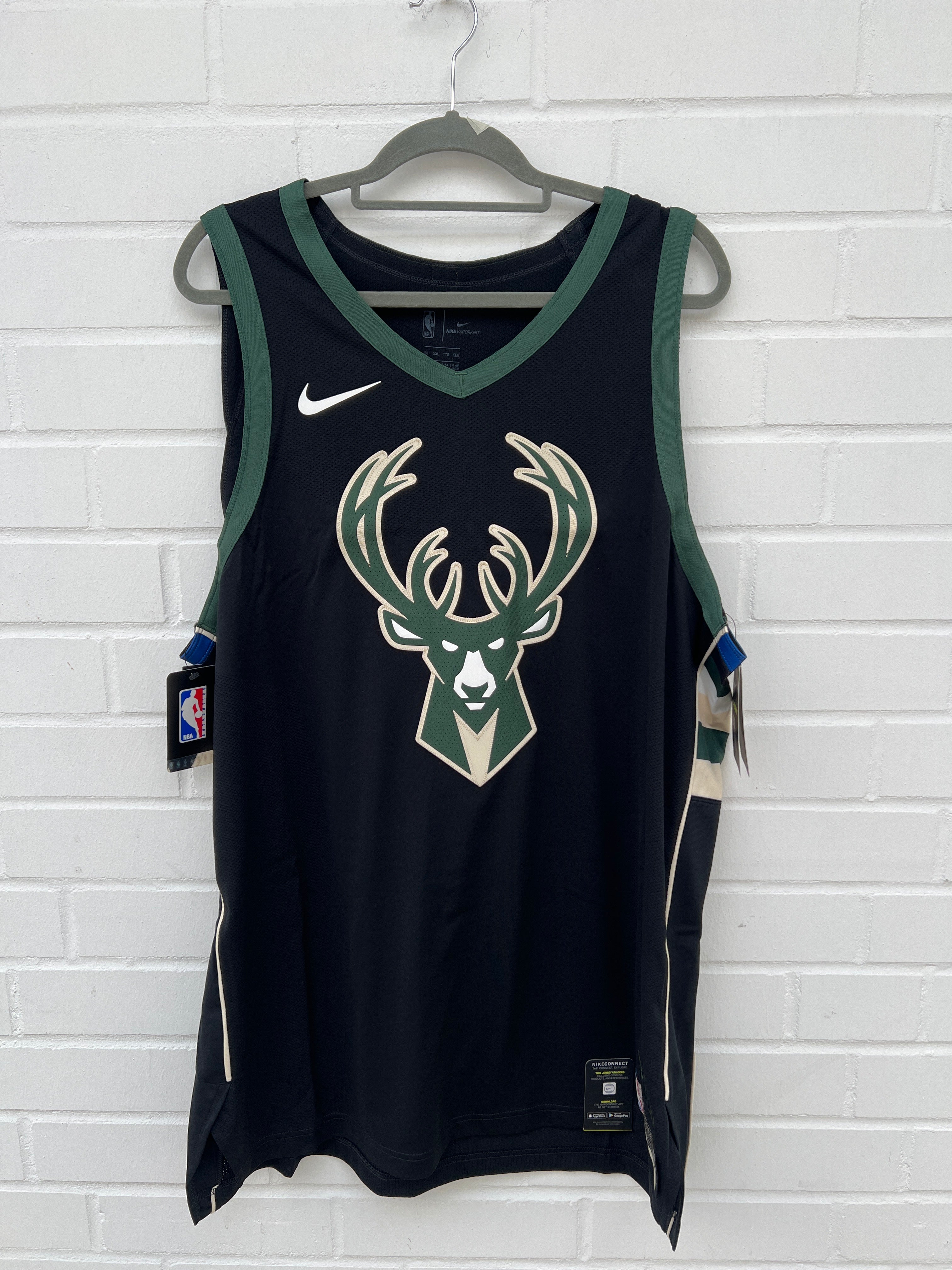 (172) NBA Elch Trikot schwarzgrün