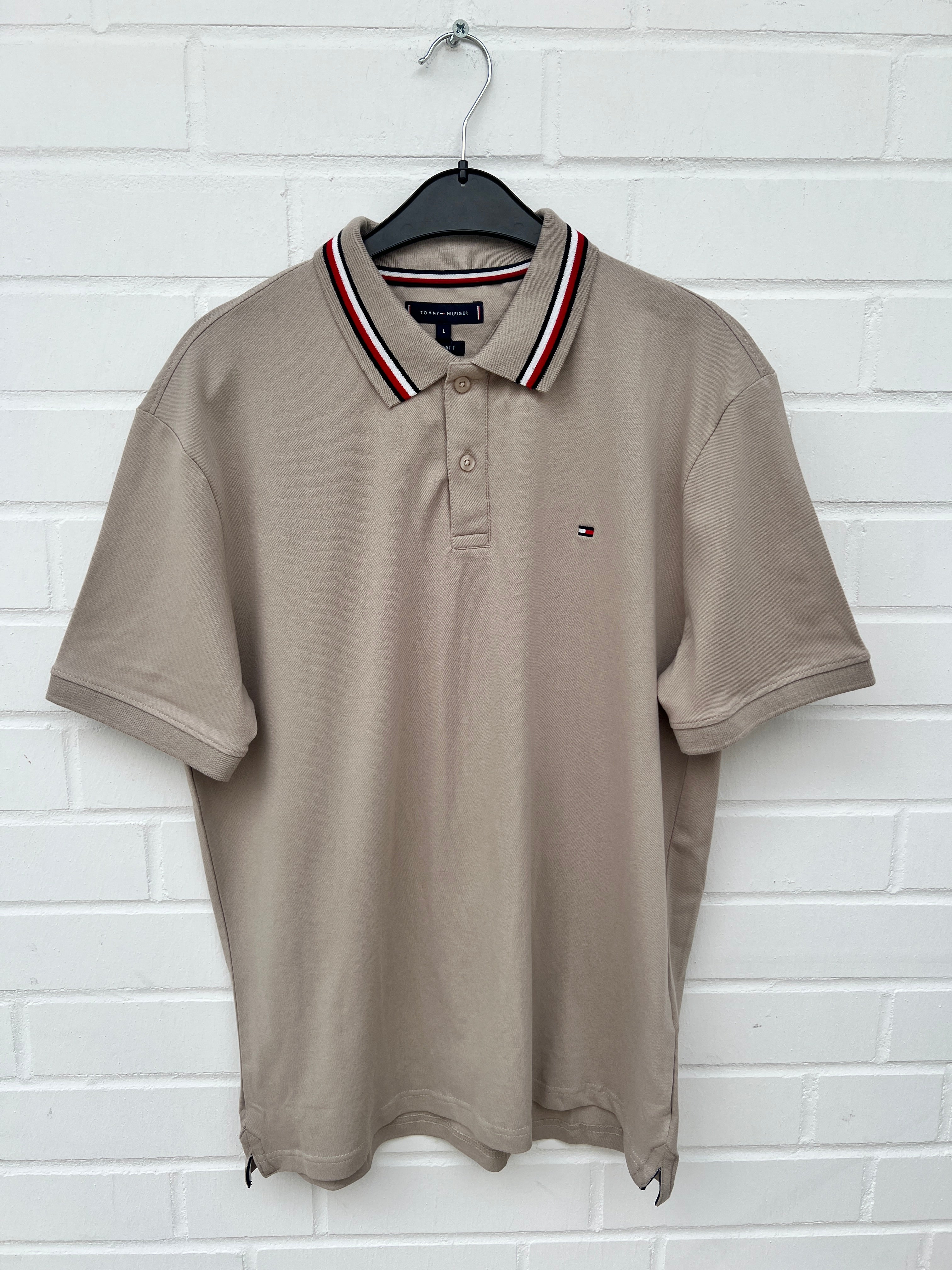 (98) TOMMY HILFIGER Poloshirt braun