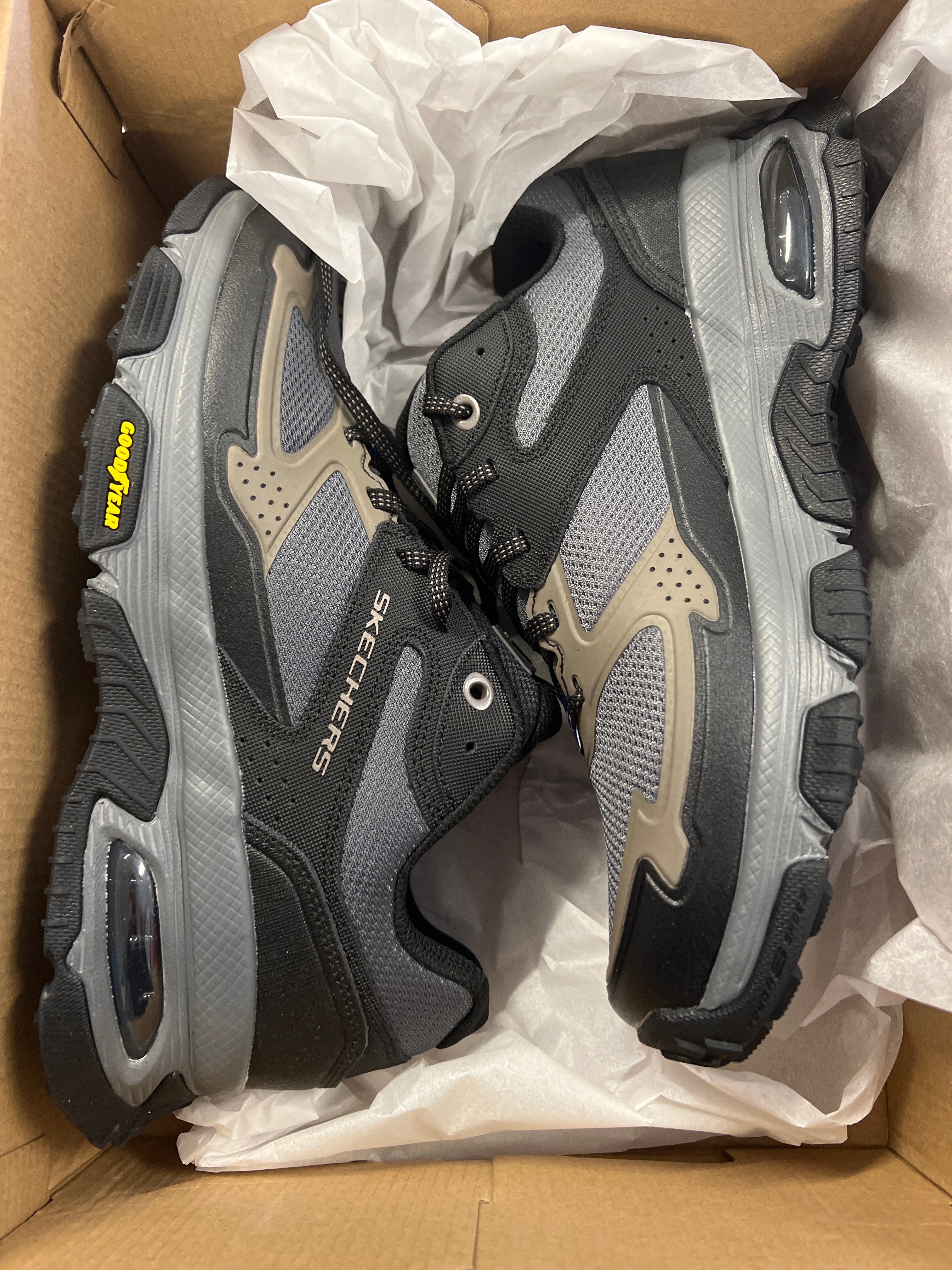 SKECHERS Sneaker braun/schwarz Gr. 42