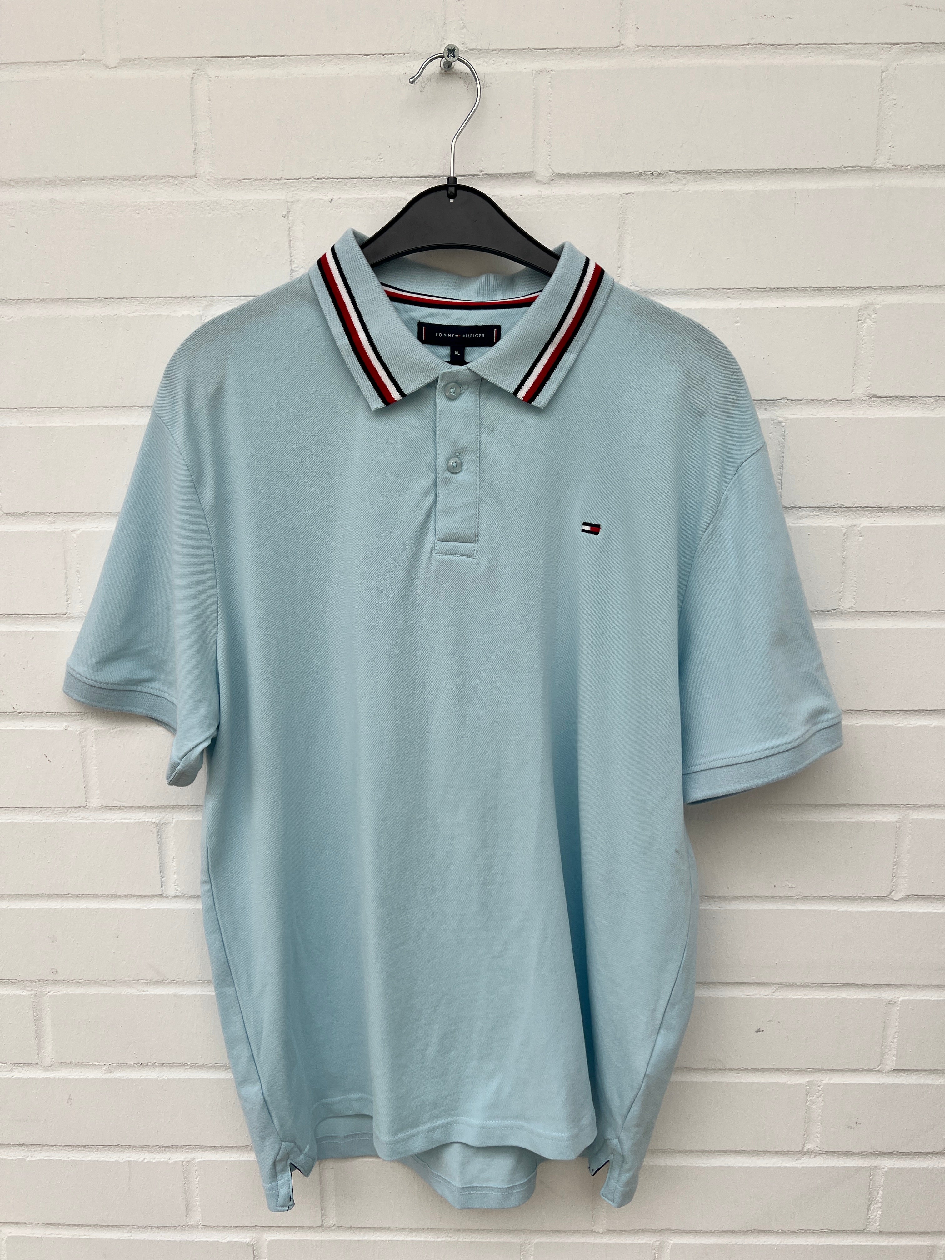 (98) TOMMY HILFIGER Poloshirt hellblau