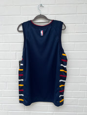 (82) NBA Trikot Cle navy