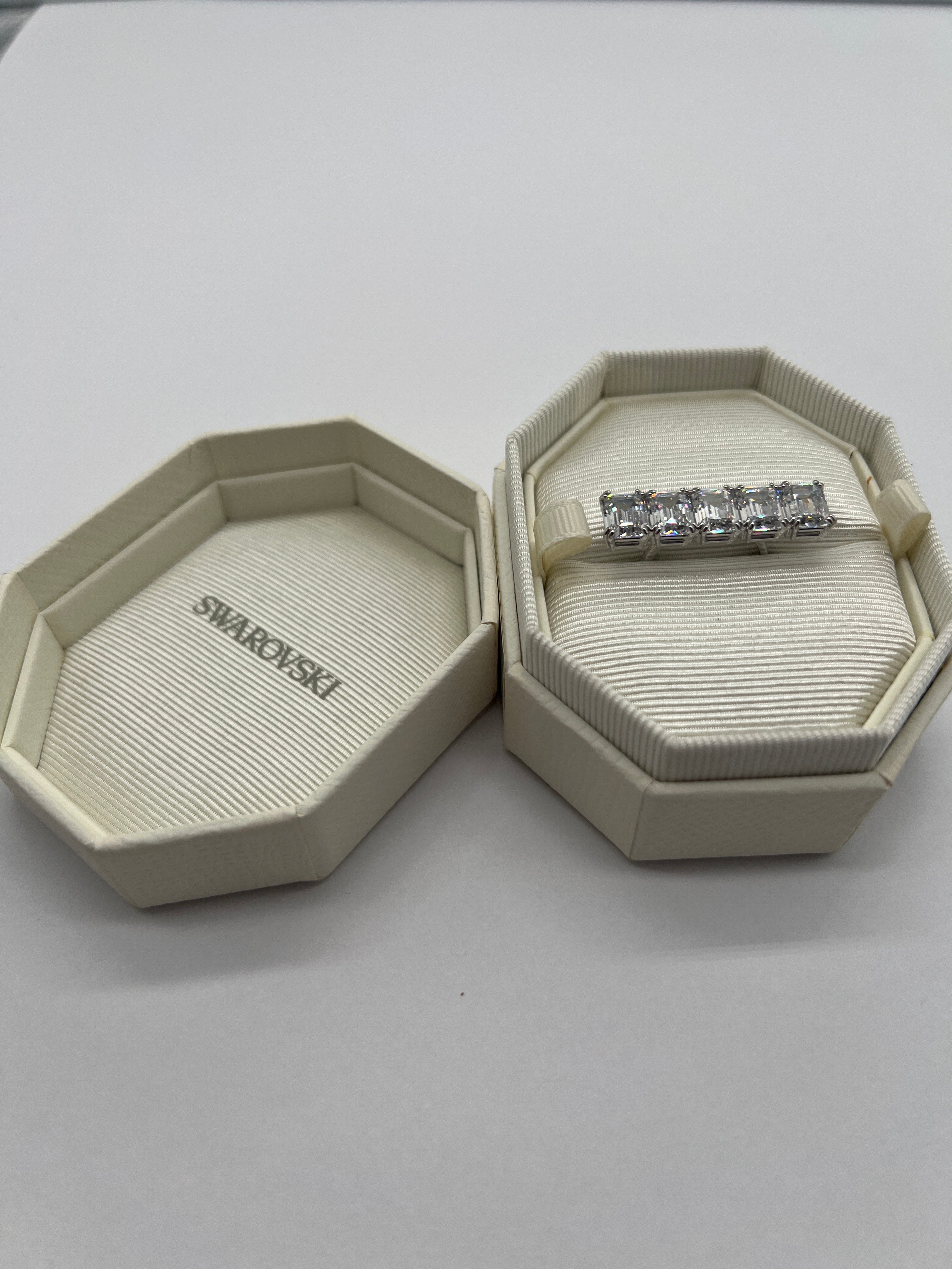 Swarvoski Ring White Silver