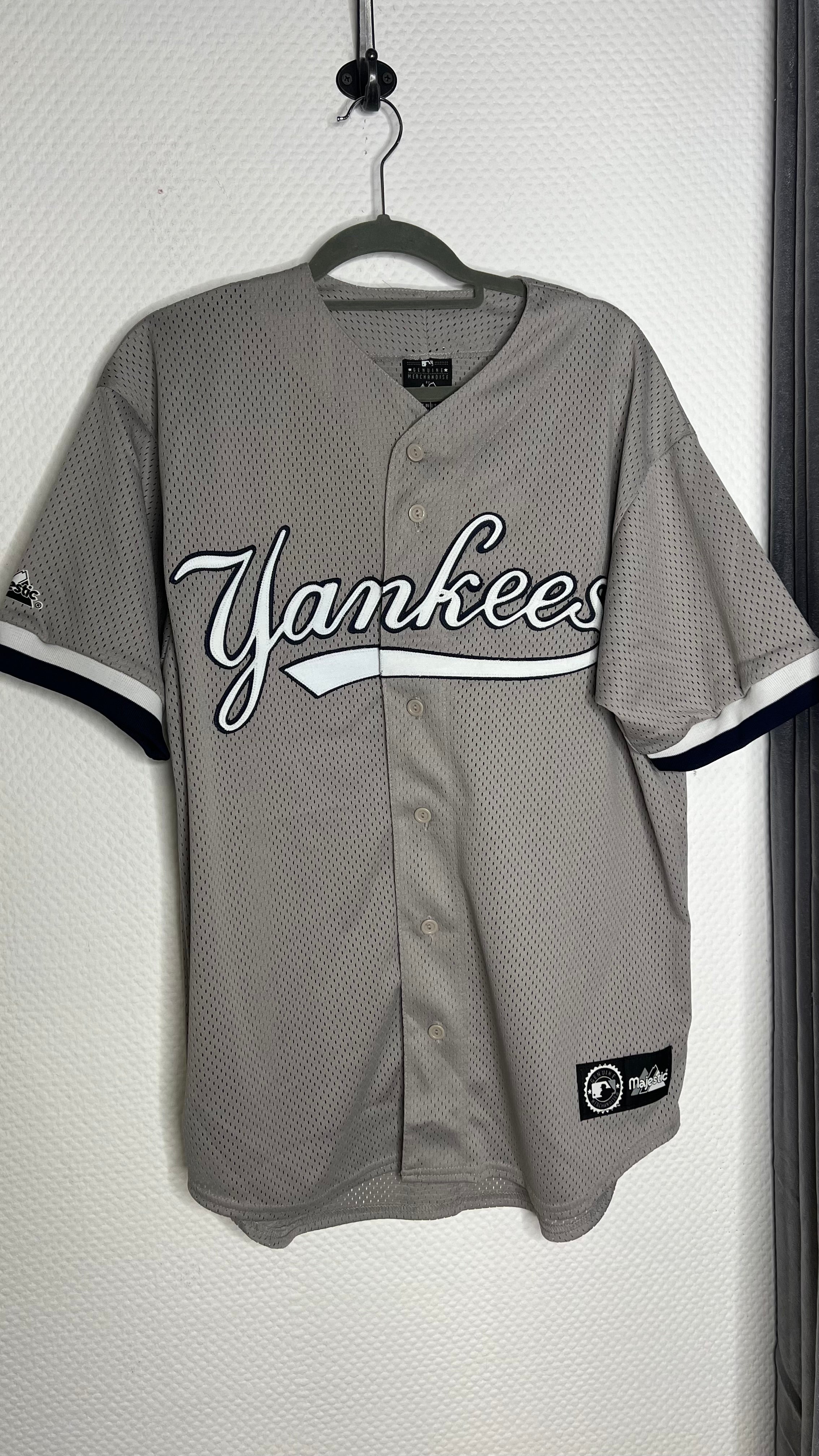 Vintage Majestic Major Leauge New York Yankees Shirt grau