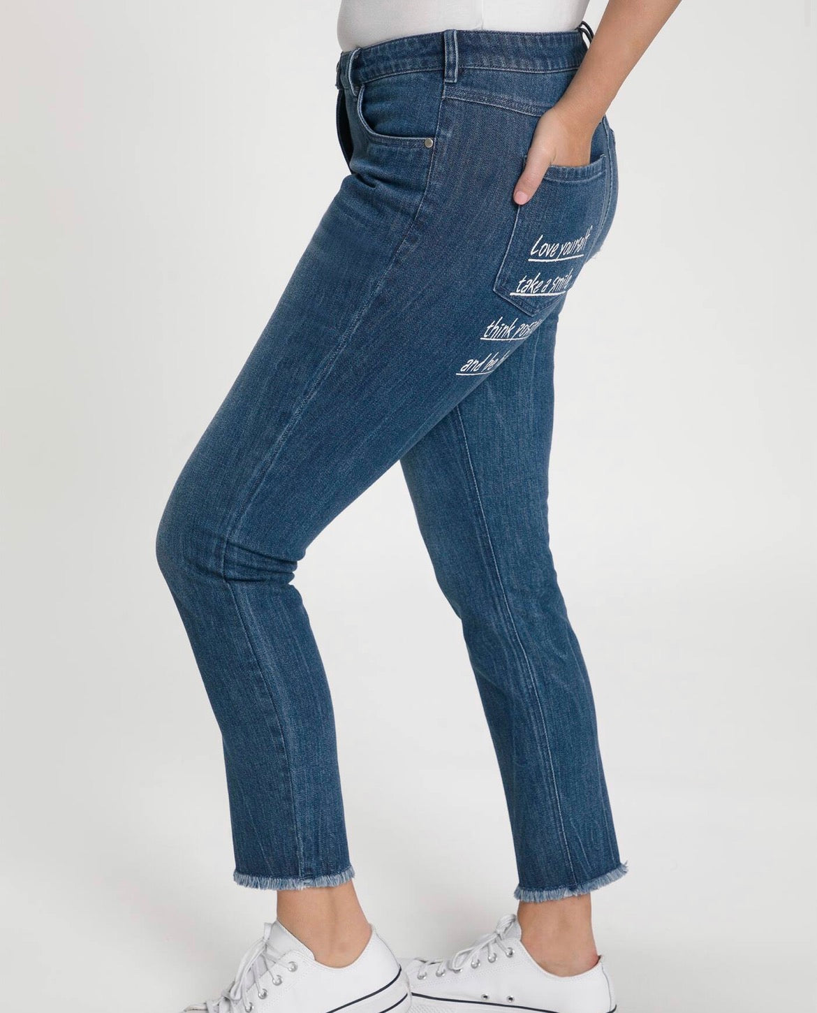 (U6) Ulla popken Jeans mit Schrift 806381 902