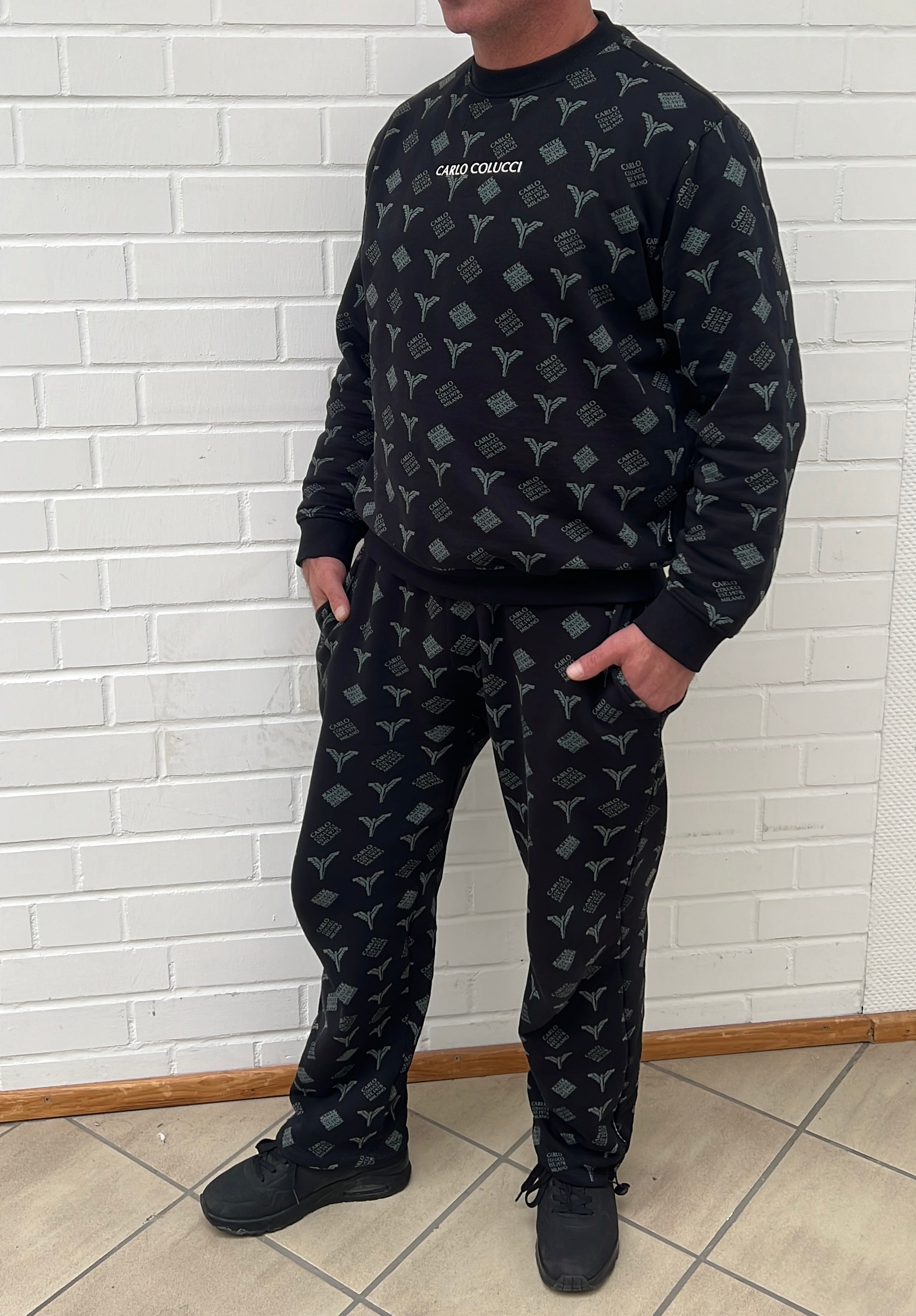 Carlo Colucci Anzug schwarz