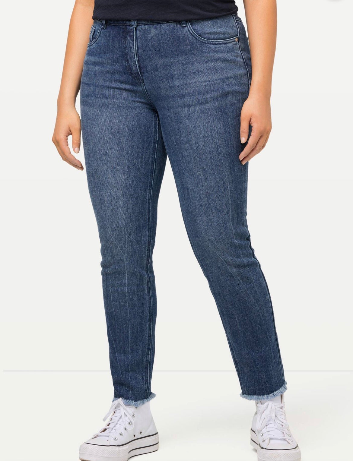 (U6) Ulla popken Jeans mit Schrift 806381 902