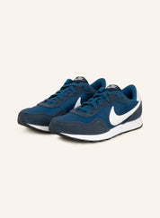 Nike MD Valiant CN8558 405 blau Sneaker