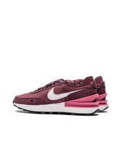 W Nike Waffle One DQ5141 600 lila Sneaker rot