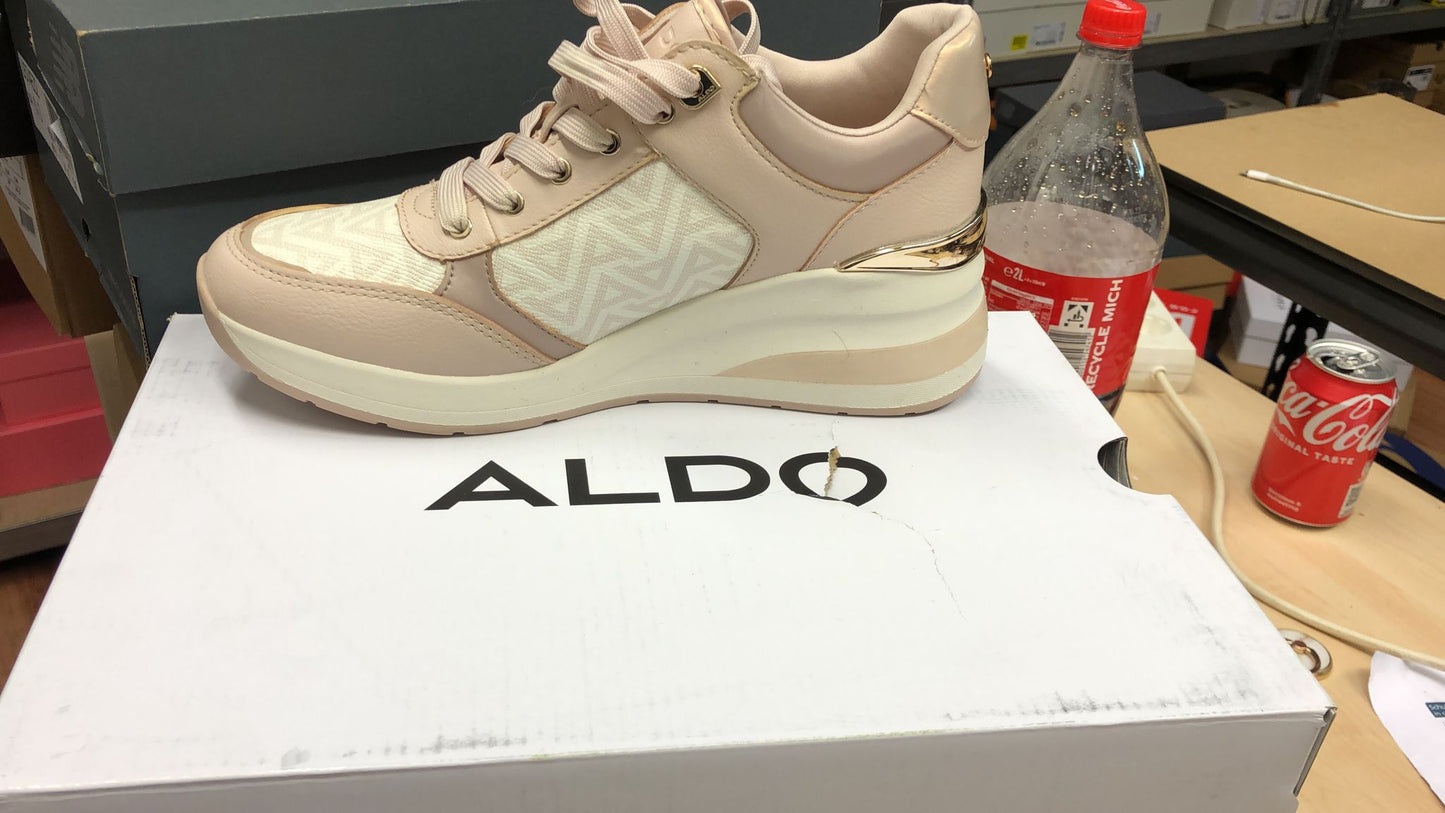 Baskets ALDO taille 39 beige crème rose