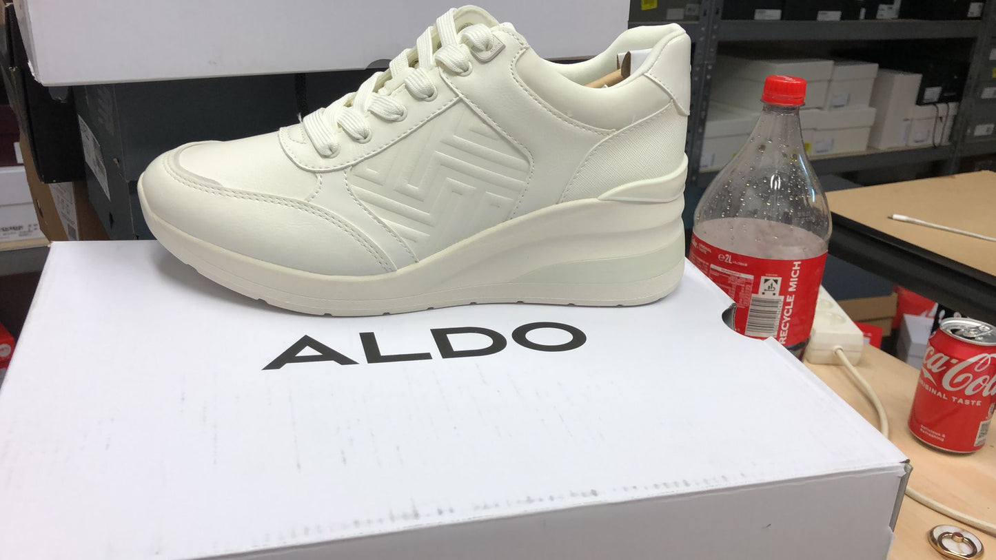 Baskets ALDO taille 39 blanc crème