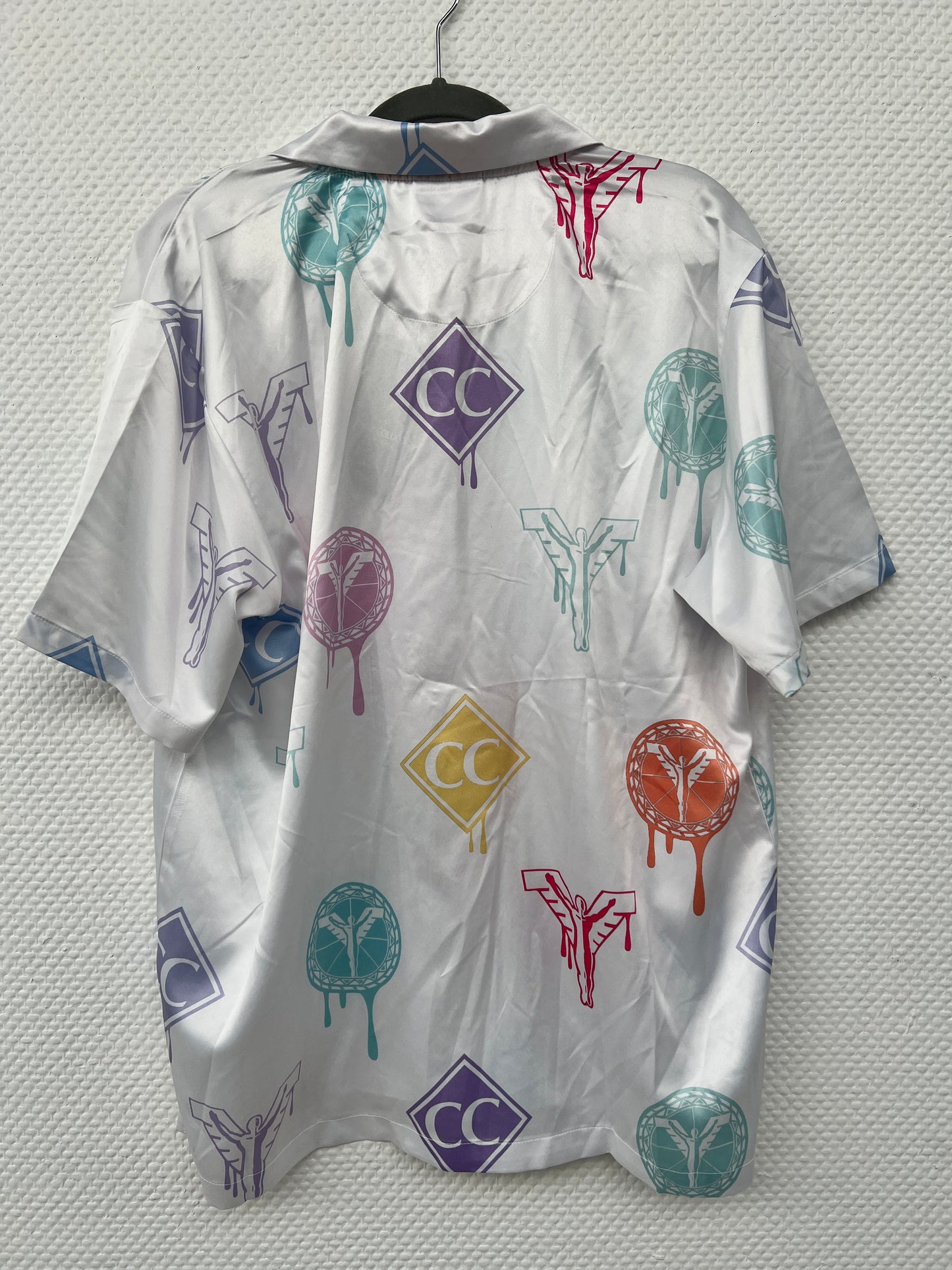 (83) Carlo Colucci Satin Hemd weiß-bunt Gr. M/L