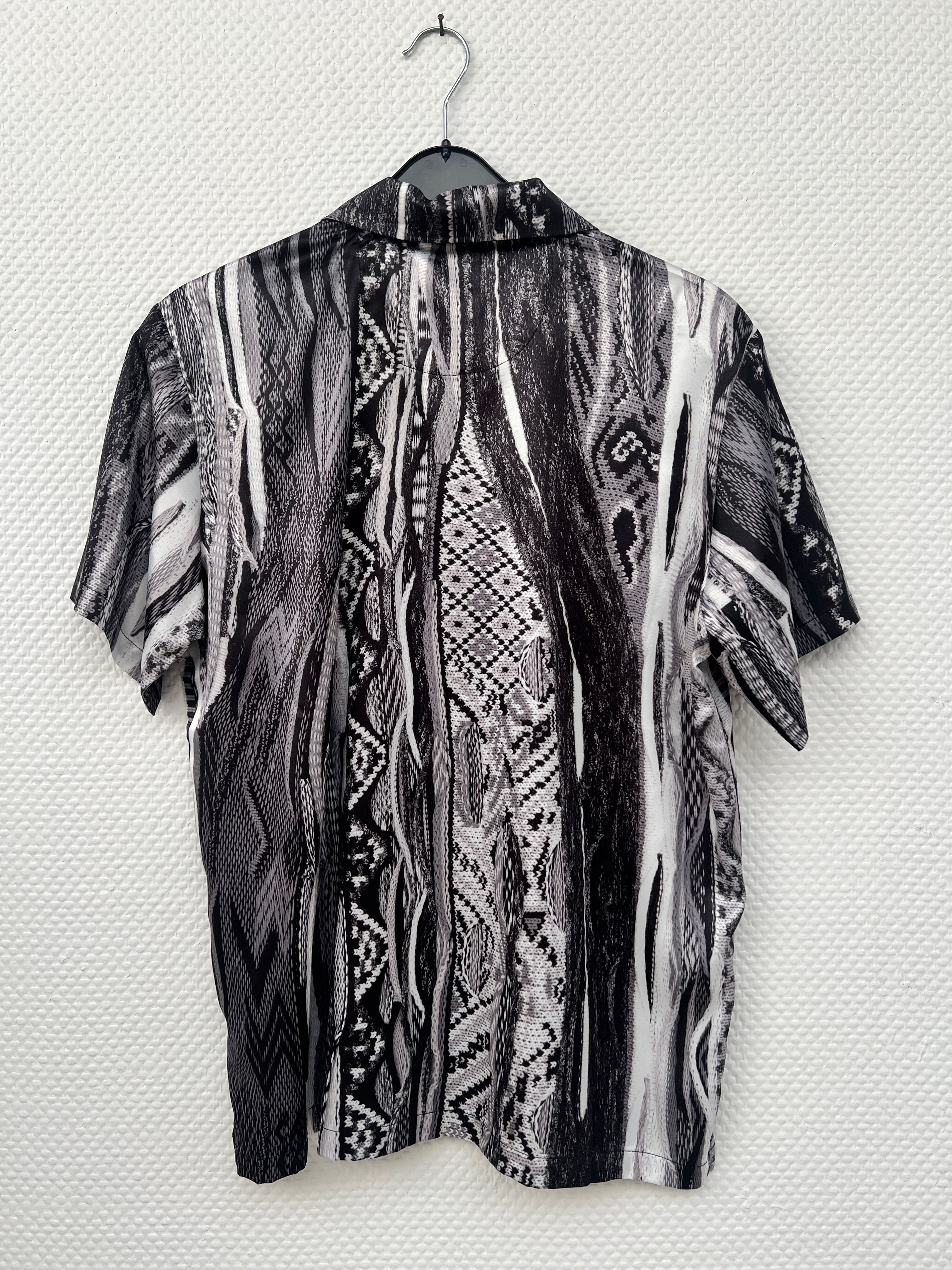 (Stange2) Carlo Colucci Herren Satin Hemd schwarz-weiß Gr. XS
