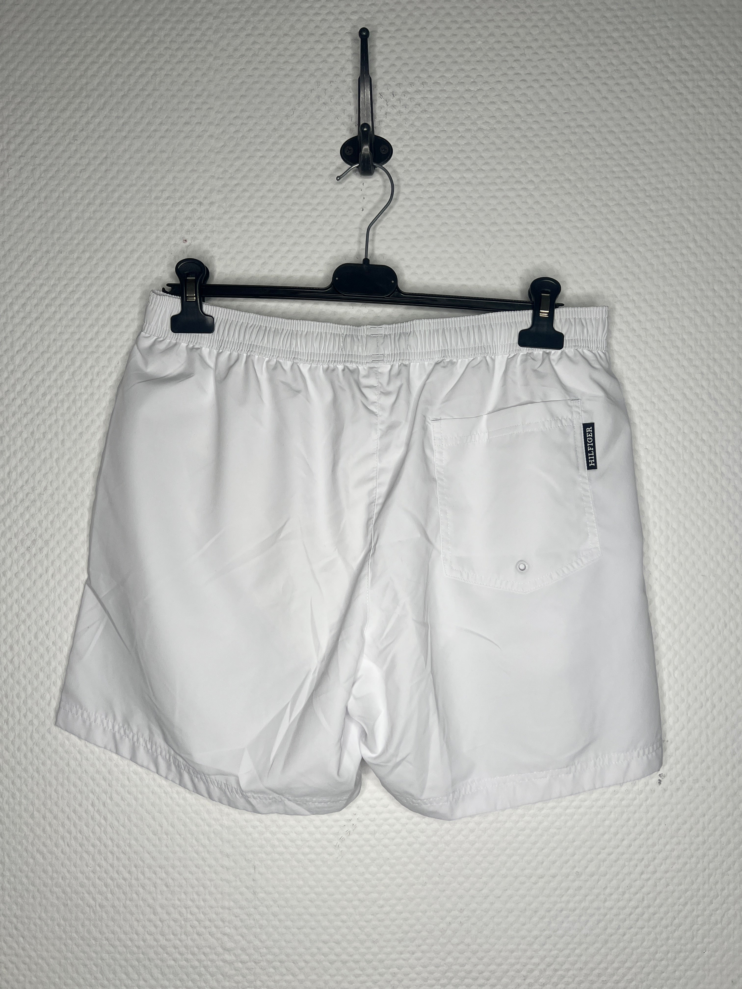 (132) Tommy Hilfiger Herren Badehose weiß Gr. M/L/XL